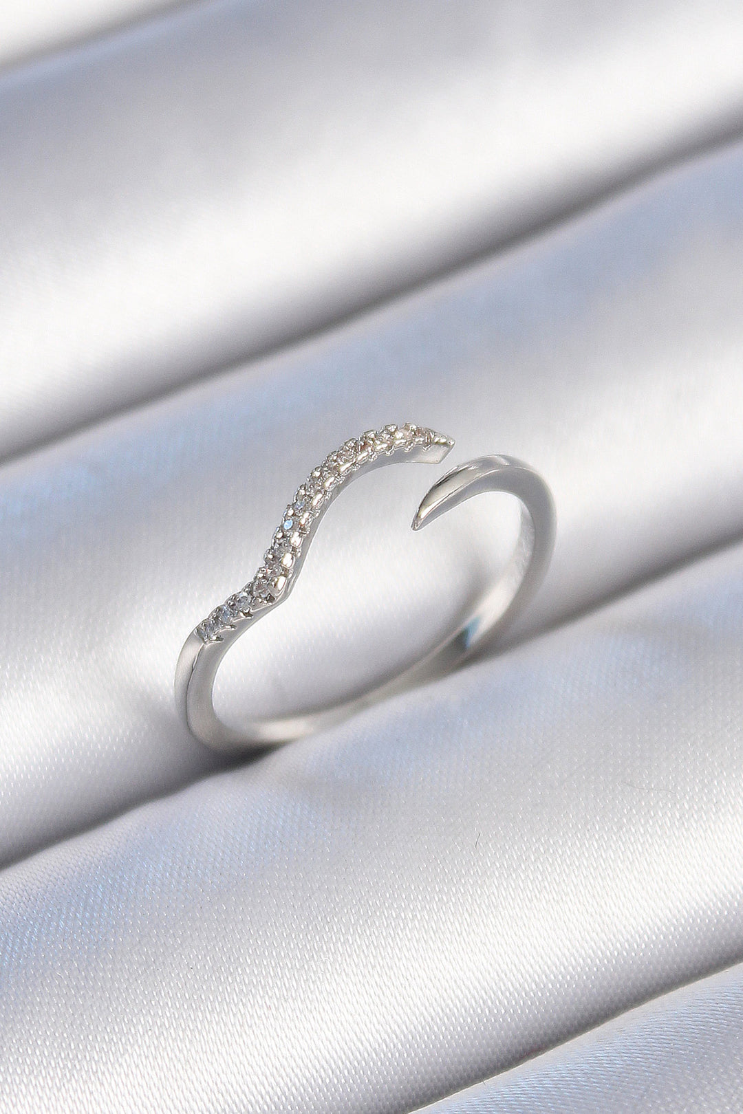 EBJ Rice Silver Color Zircon Stone Women's Ring - Neu Isenburg
