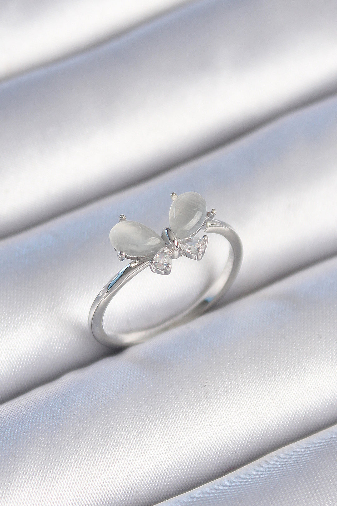 EBJ Silver Color Zircon Stone White Enamel Butterfly Model Women's Ring with Rice - Cedar Rapids