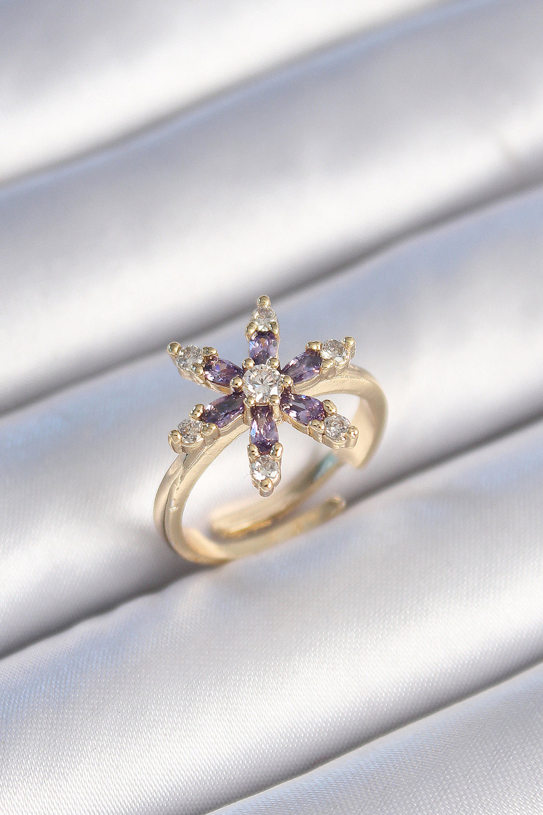 EBJ Rice Gold Color Purple Color Zircon Stone Flower Model Women's Ring - Livry-Gargan