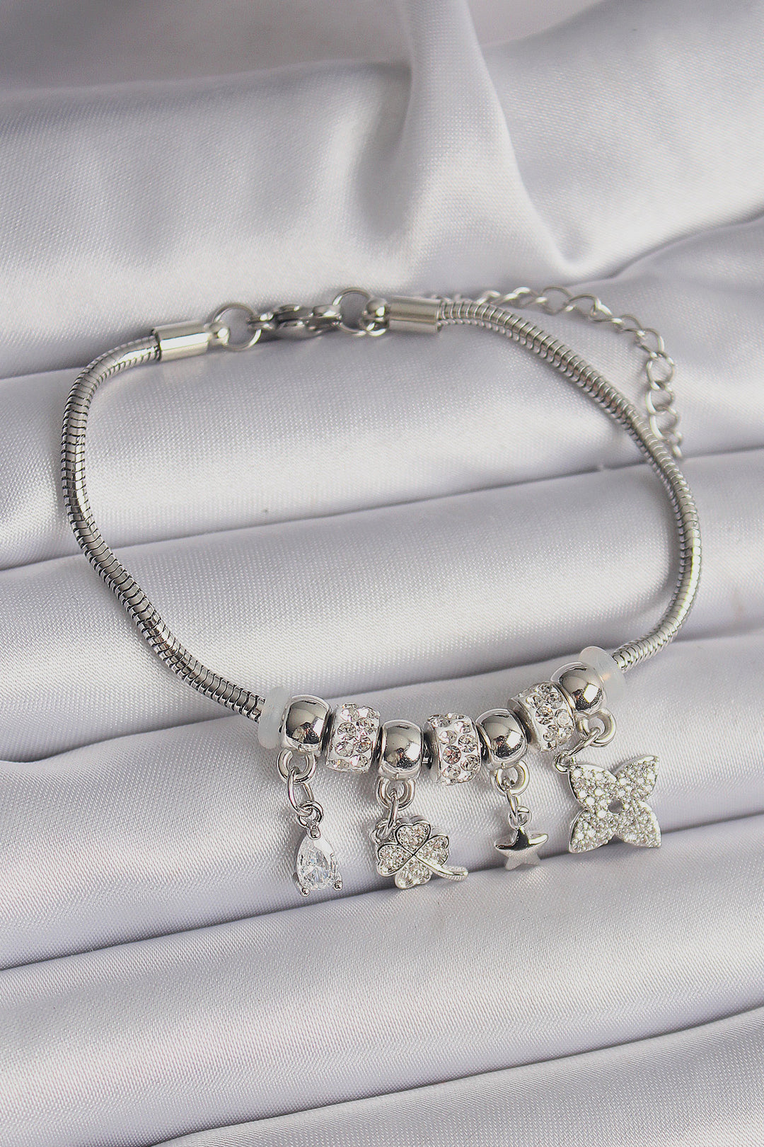 EBJ Rice Silver Color Chain Pendant with Zircon Stone Clover Figure Charm Bracelet - Cedar Hill