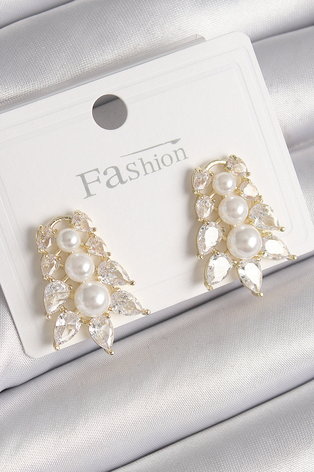 EBJ Rice Gold Color Zircon Stone Leaf Model Pearl Detail Women's Earring - Mira