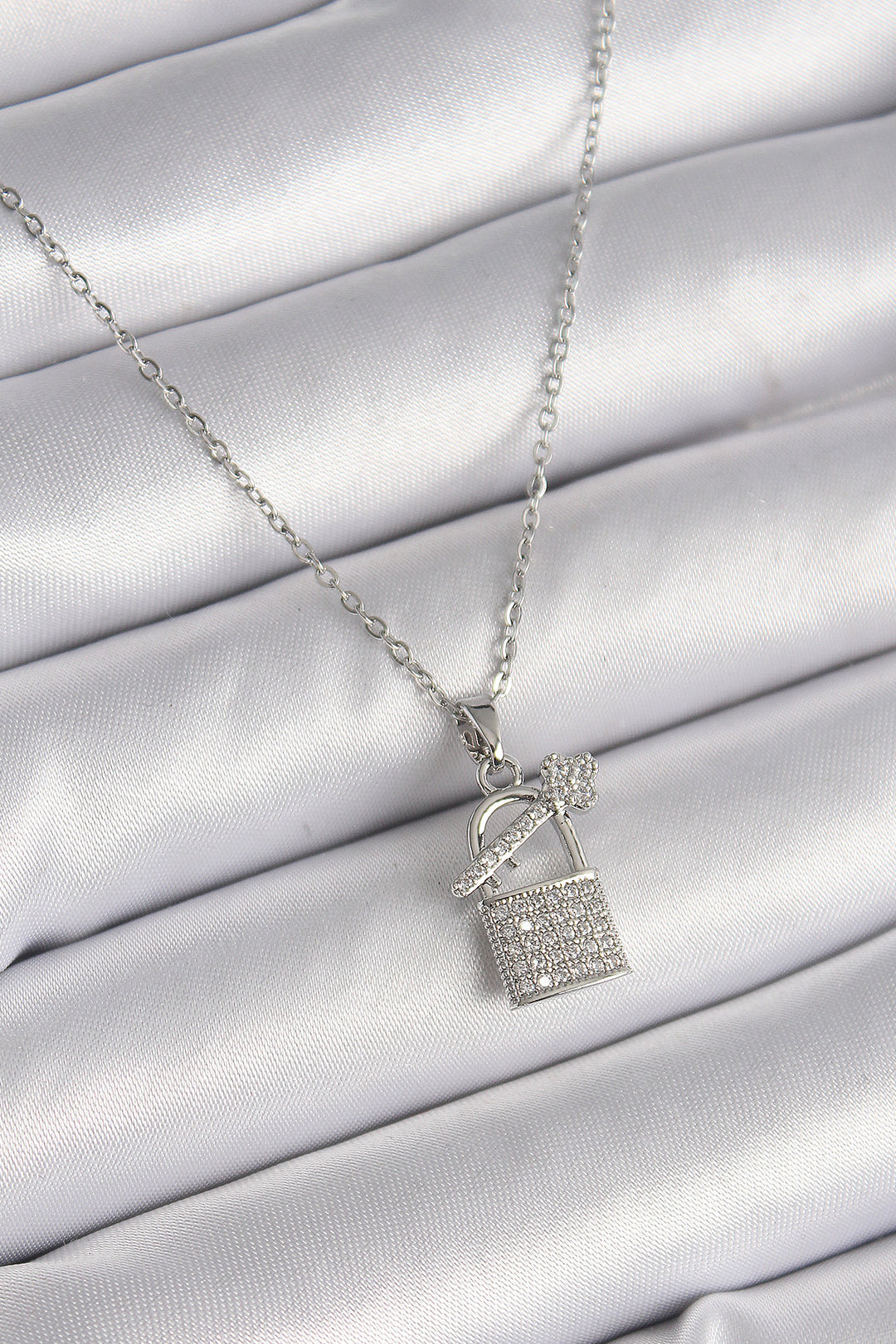 EBJ 316L Stainless Steel Silver Color Chain Pendant Lock Key Model Women's Necklace with Zircon Stone - Lethbridge