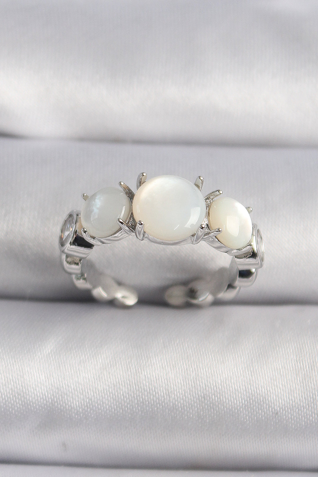 EBJ Rice Silver Color Zircon Stone Detailed White Mother of Pearl VIP Series Women's Ring - Ourense