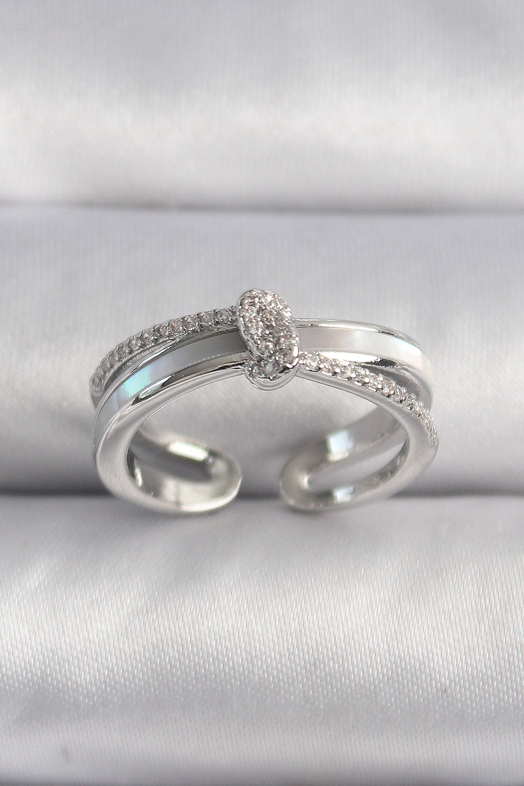 EBJ Rice Silver Color Zircon Stone Knot Model VIP Series Women's Ring - Winterthur