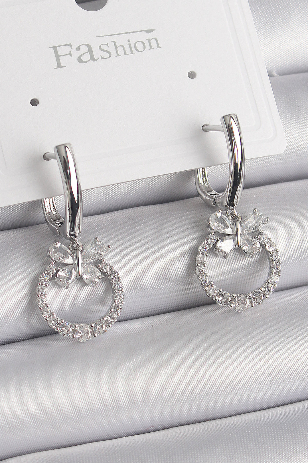 EBJ Rice Silver Color Zircon Stone Butterfly Figure Dangle Detail Women's Earrings - Ilioúpoli