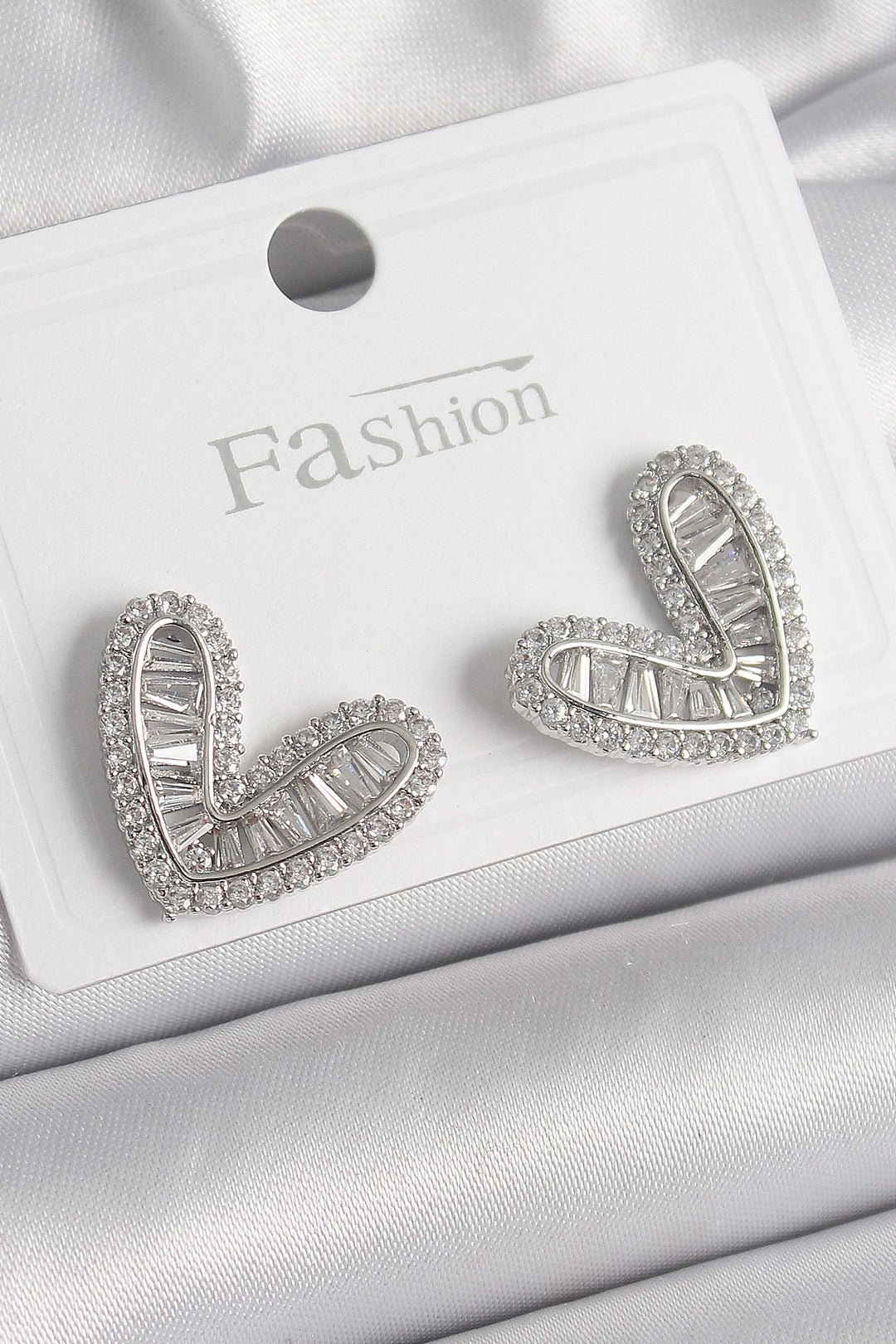 EBJ Rice Silver Color Zircon Stone Heart Model Women's Earring - Longmont