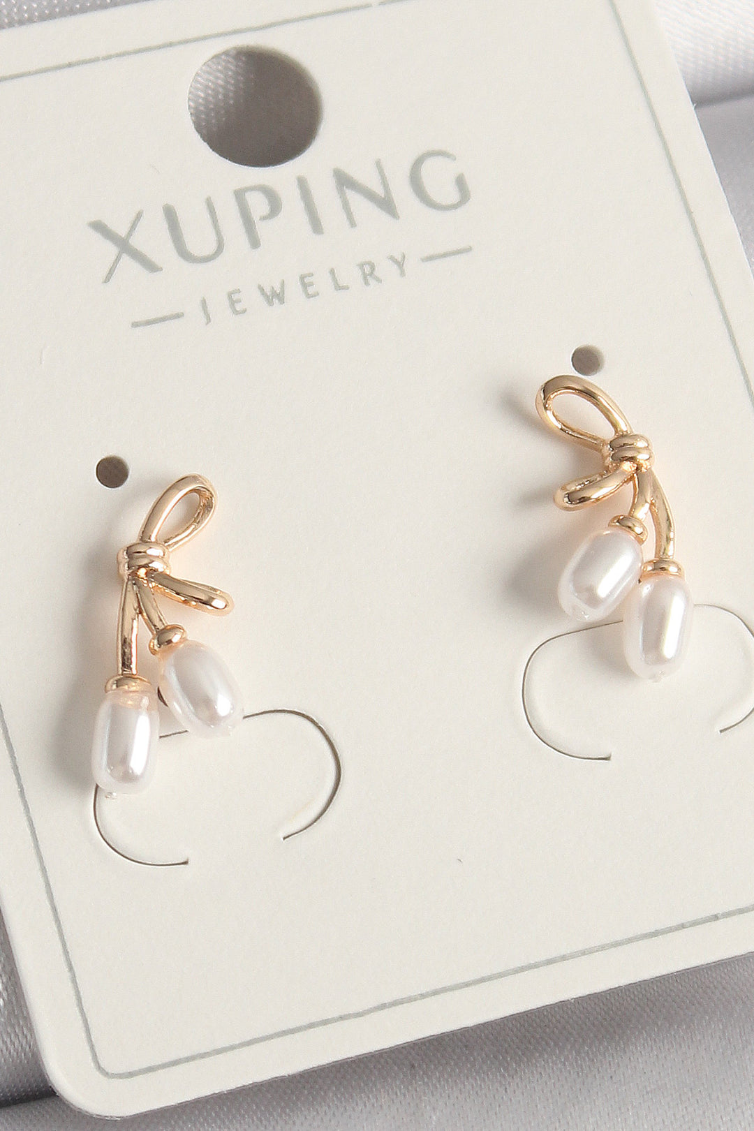 EBJ Rice Rose Color Pearl Detail Knot Model Women's Earrings - Arnsberg