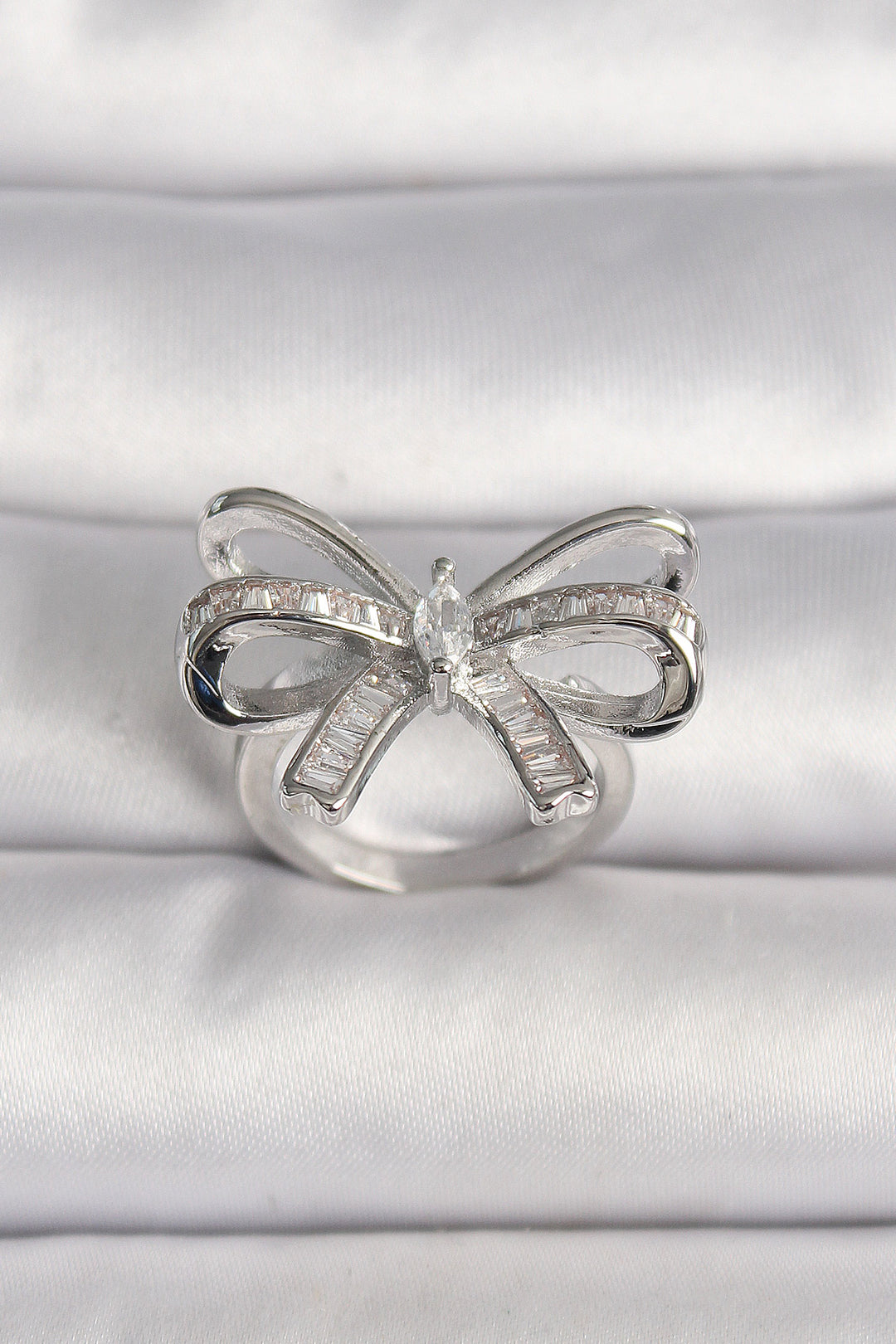 EBJ Rice Silver Color Adjustable Ribbon Model Women's Necklace with Zircon Stone - Folkestone