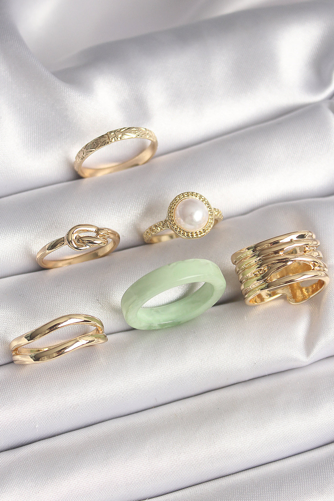 EBJ Rice Gold Color Knot Pattern Pearl Embroidered Plate Model 6-Piece Women's Ring Set - Yuma