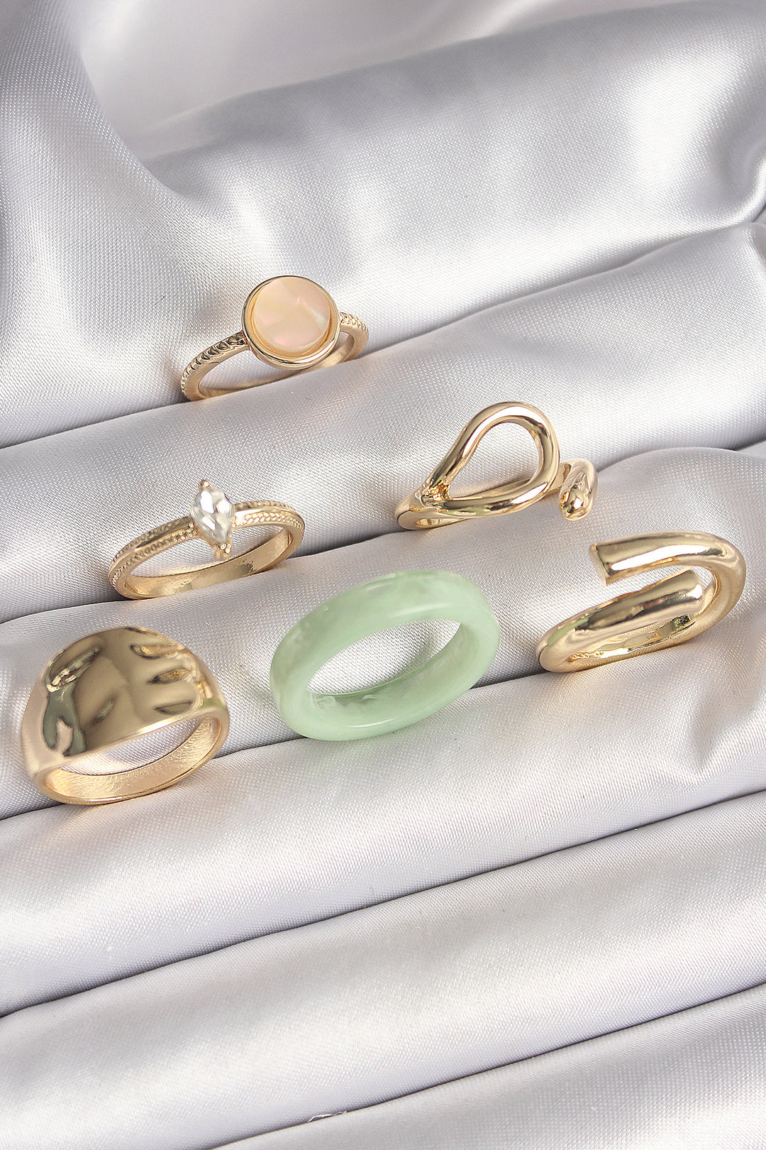 EBJ Rice Gold Color Zircon Stone Circular Pink Enamel Detail 6-Piece Women's Ring Set - Velsen-Zuid