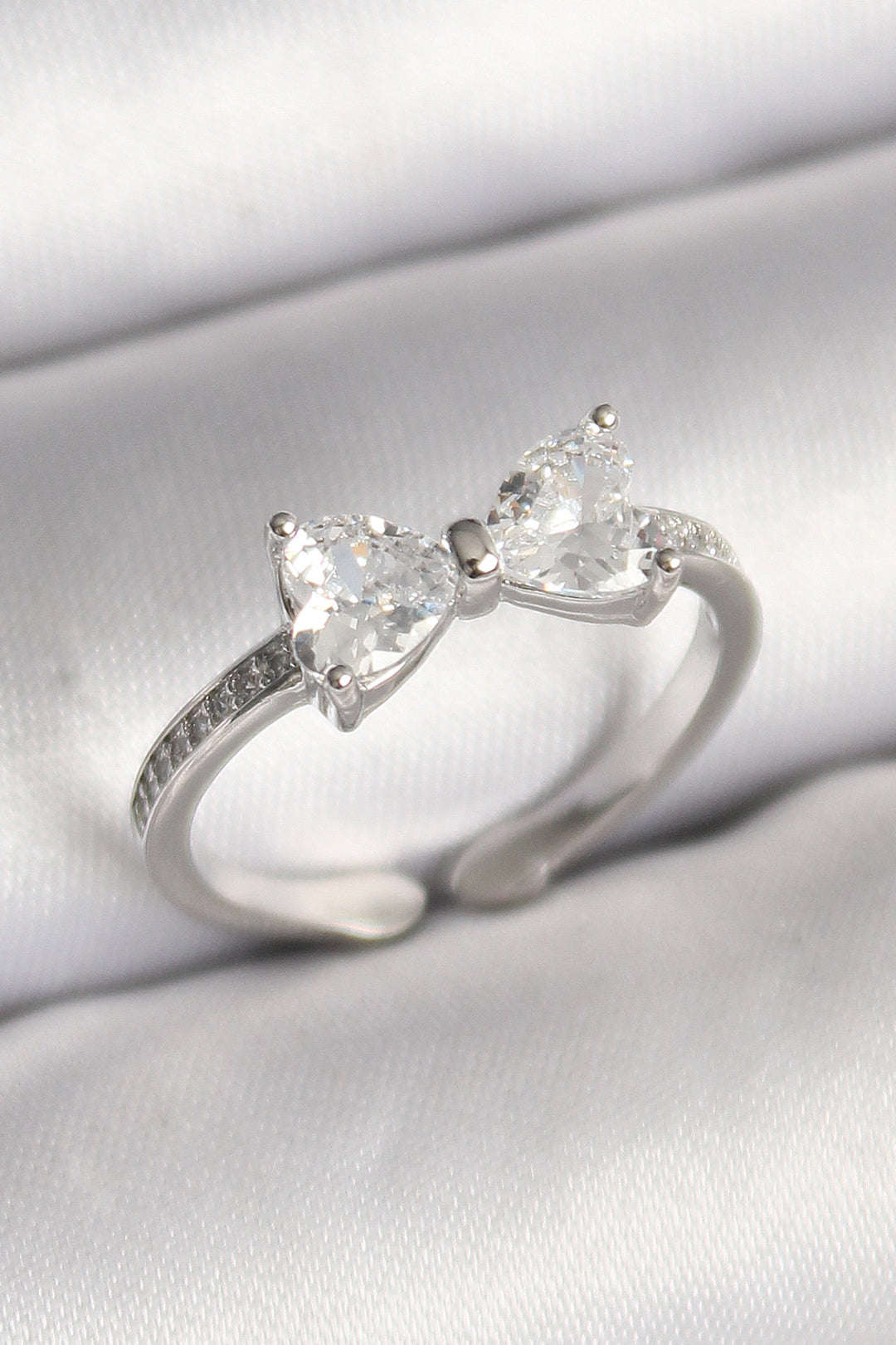 EBJ Rice Silver Color Zircon Stone Heart Bow Model Women's Ring - Pavia