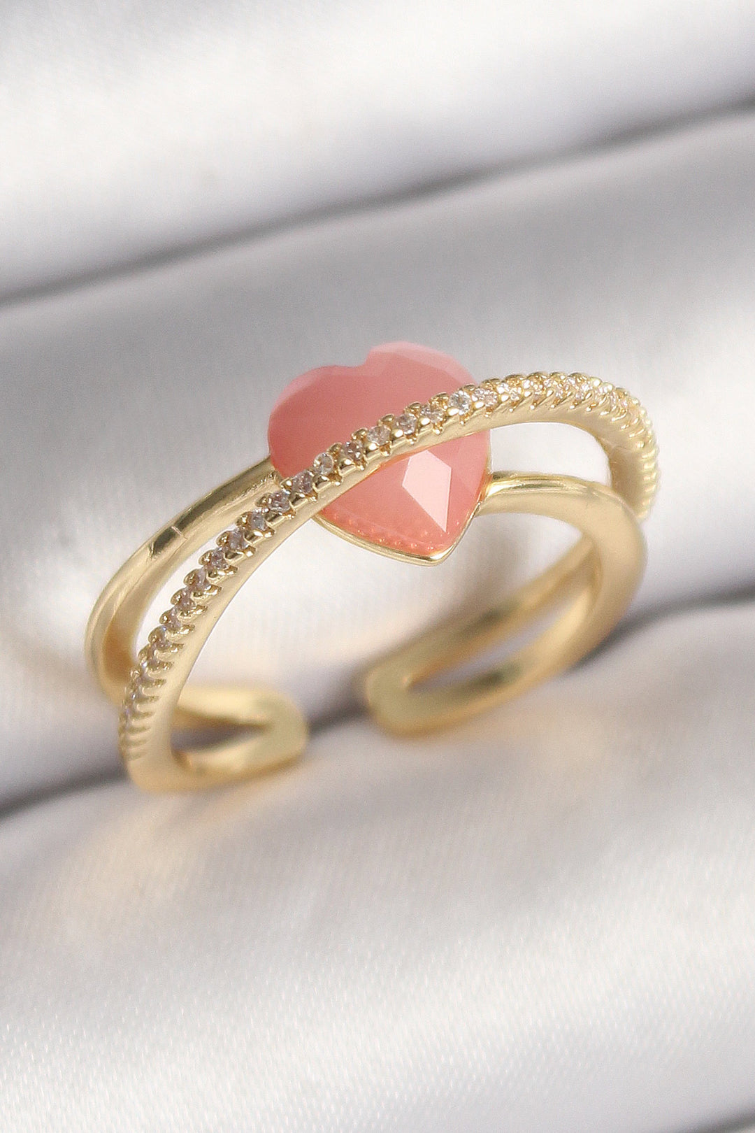 EBJ Gold Color Rice Pink Crystal Heart Model Zircon Stone Detailed Women's Ring - Castelo Branco