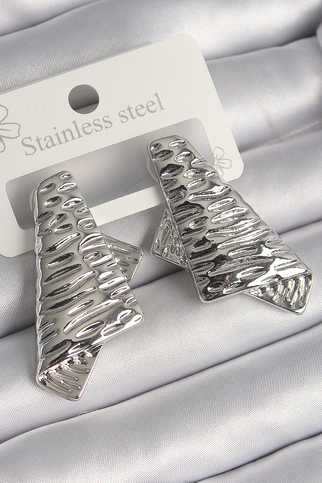 EBJ Rice Silver Color Detailed Folded Square Plate Model Women's Earring - Clovis