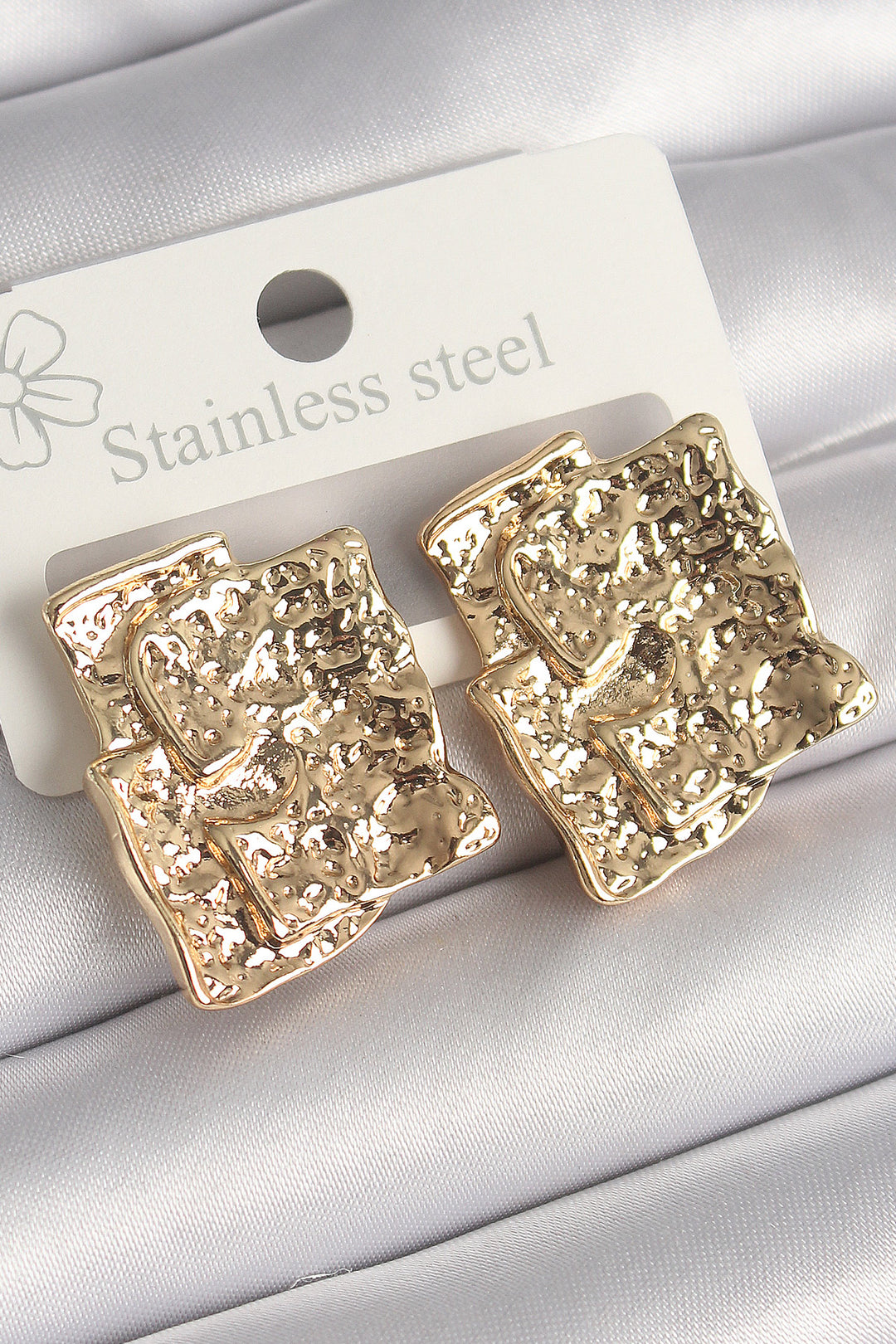 EBJ Rice Silver Color Embroidered Square Plate Model Women's Earring - Rezé