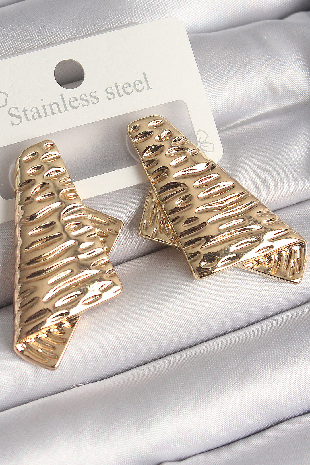 EBJ Rice Gold Color Detailed Folded Square Plate Model Women's Earring - Villahermosa