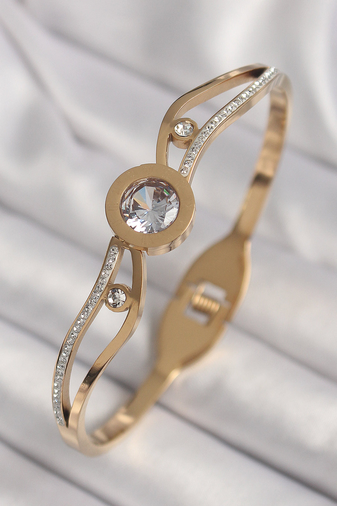 EBJ 316L Steel Gold Color Wave Zircon Stone Women's Cuff - Bragadiru