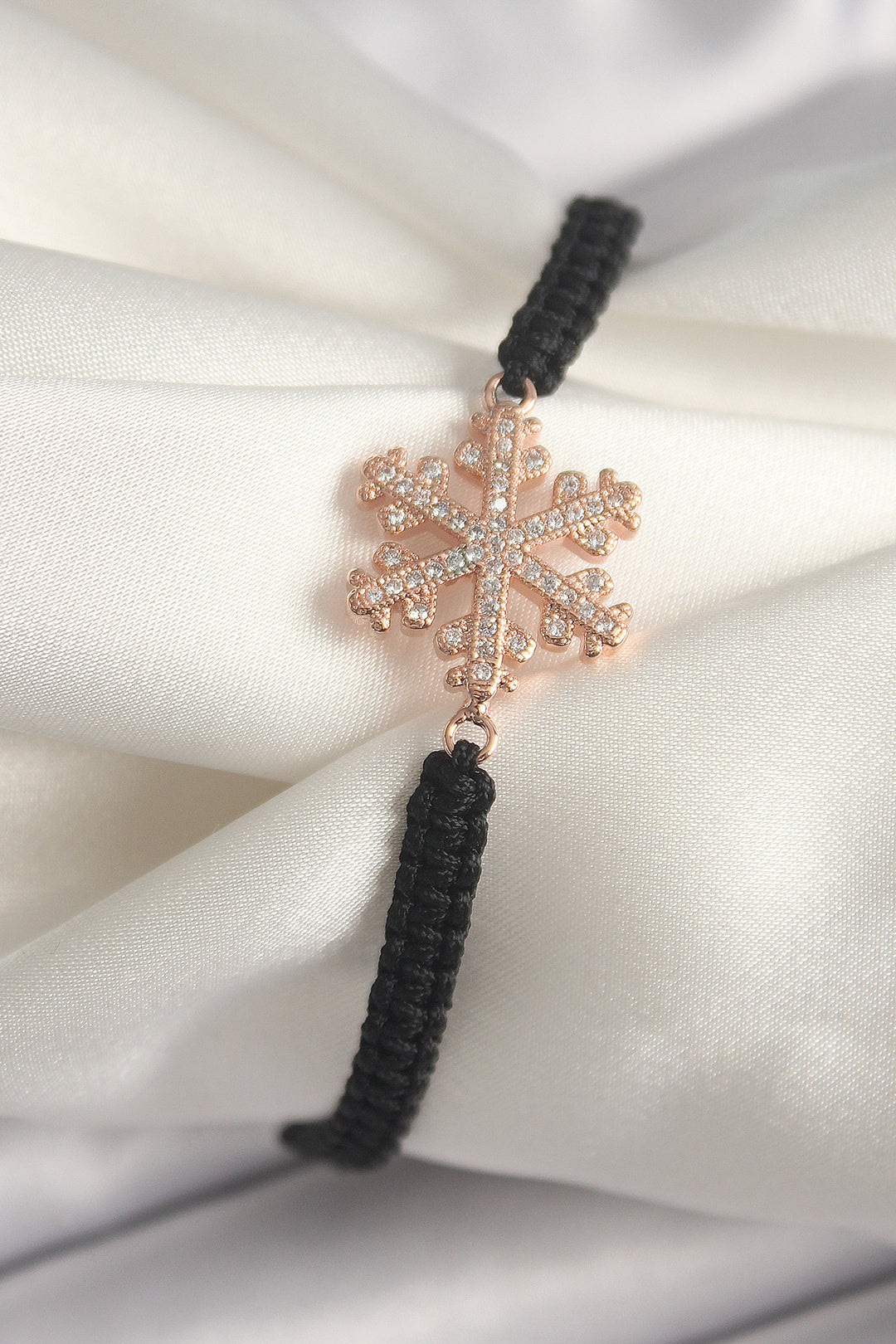 EBJ Rice Rose Color Zircon Stone Snowflake Figure Macrame Bracelet with Lift Model Woman Bracelet - Athens