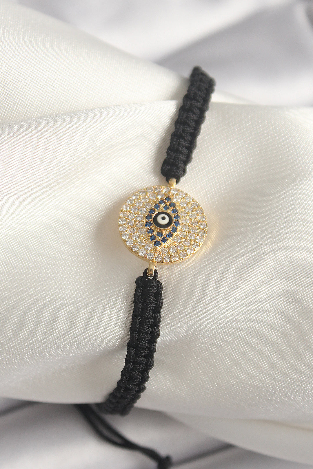 EBJ Rice Gold Color Zircon Stone Eye Embroidered Figure Macrame Model Women's Bracelet - West Vancouver