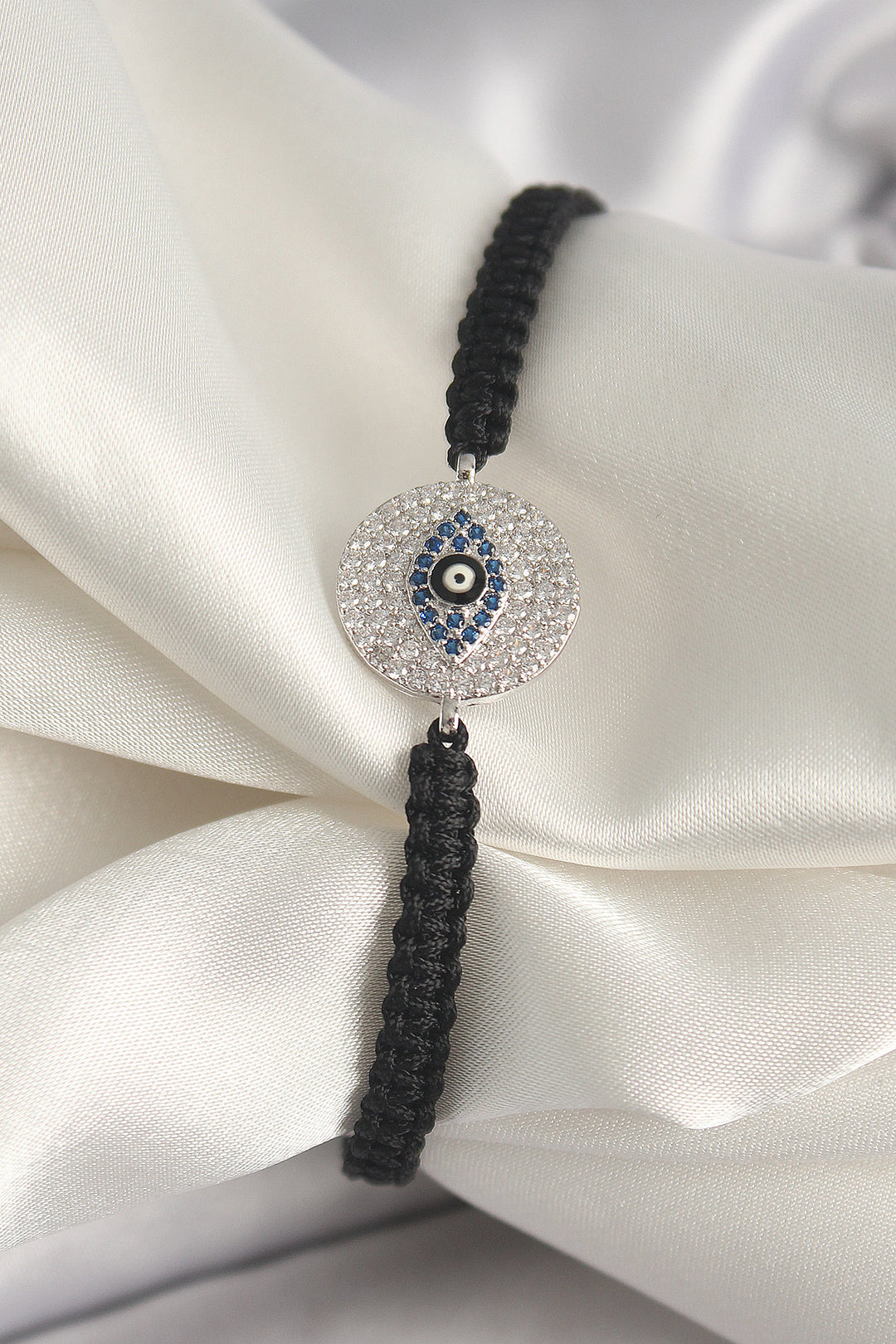 EBJ Rice Silver Color Zircon Stone Eye Embroidered Figure Macrame Model Women's Bracelet with Elevator - Zacatepec