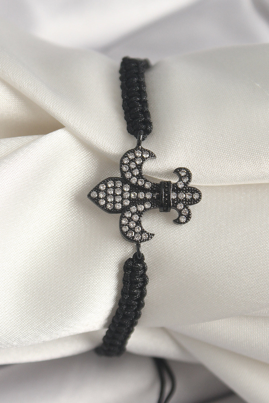 EBJ Rice Black Color Lily Figure Elevator Macrame Model Women's Bracelet with Zircon Stone - Schwäbisch Gmünd