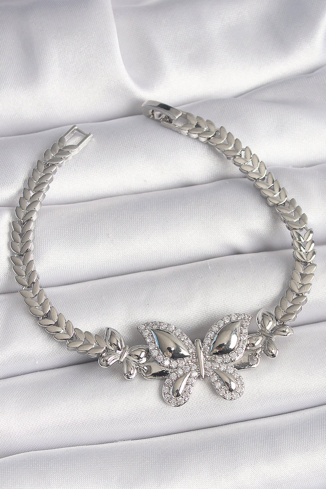 EBJ Rice Silver Color Zircon Stone Butterfly Model Women's Bracelet - Lecco