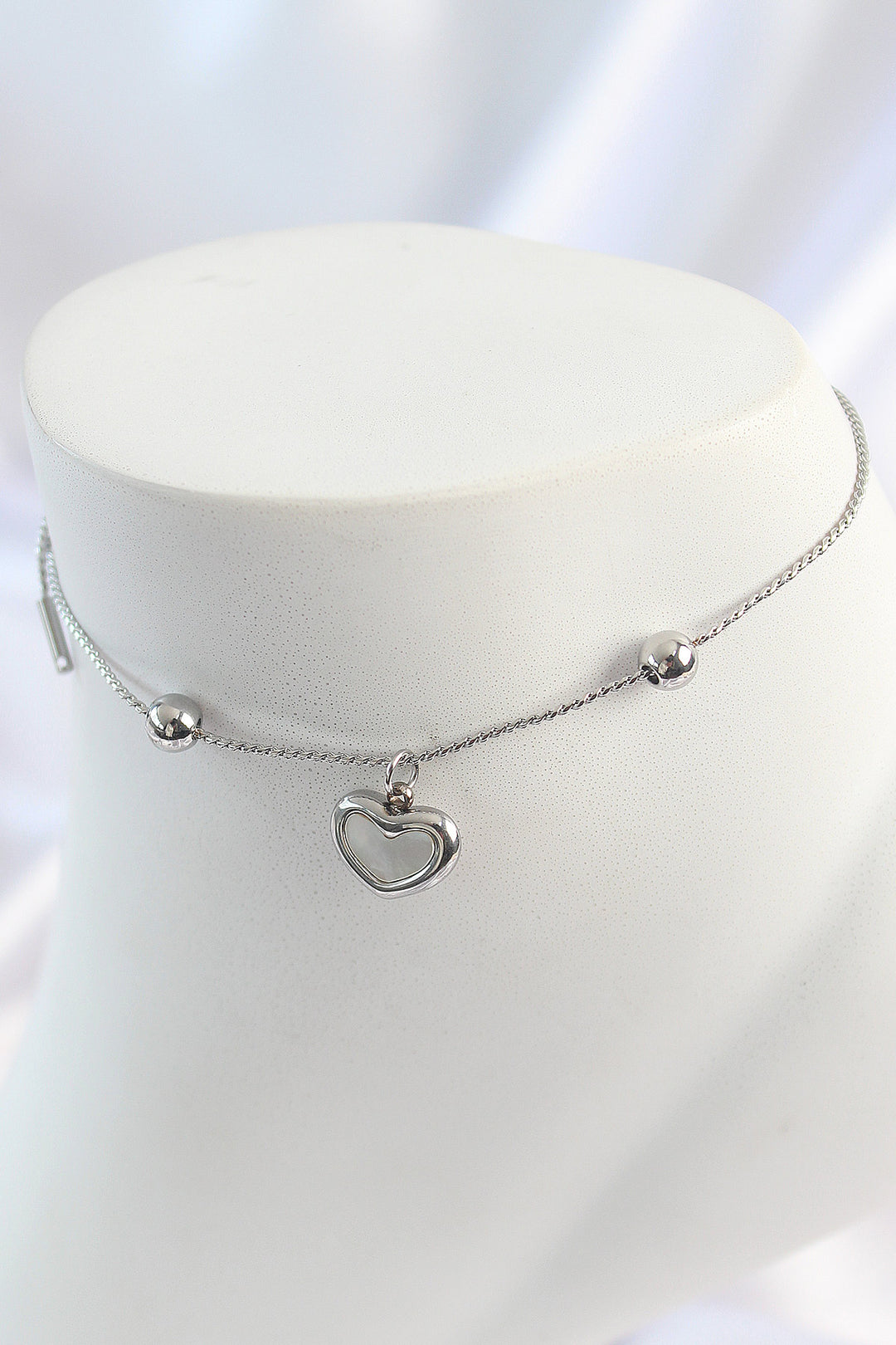 EBJ 316L Steel Gold Color Dangle Enamel Heart Figure Bead Detail Women's Anklet - Blois