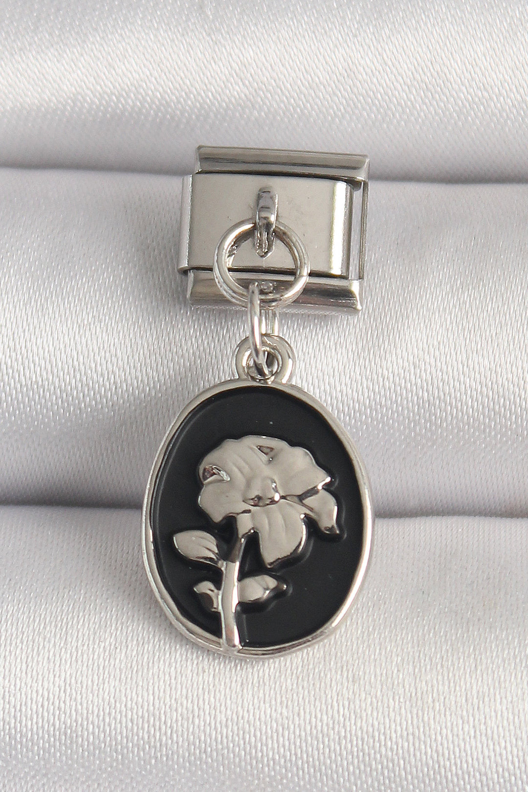 EBJ 316L Stainless Steel Silver Color Silver Flower Embroidered Black Portrait Model Nomination Charm - Vaulx-en-Velin