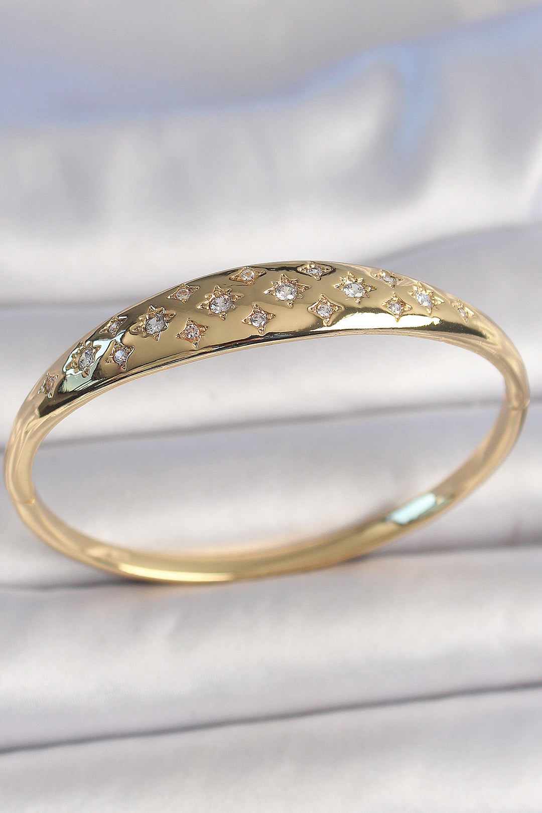 EBJ Rice Gold Color Star Embroidered Women's Cuff with Zircon Stone - Bradford West Gwillimbury