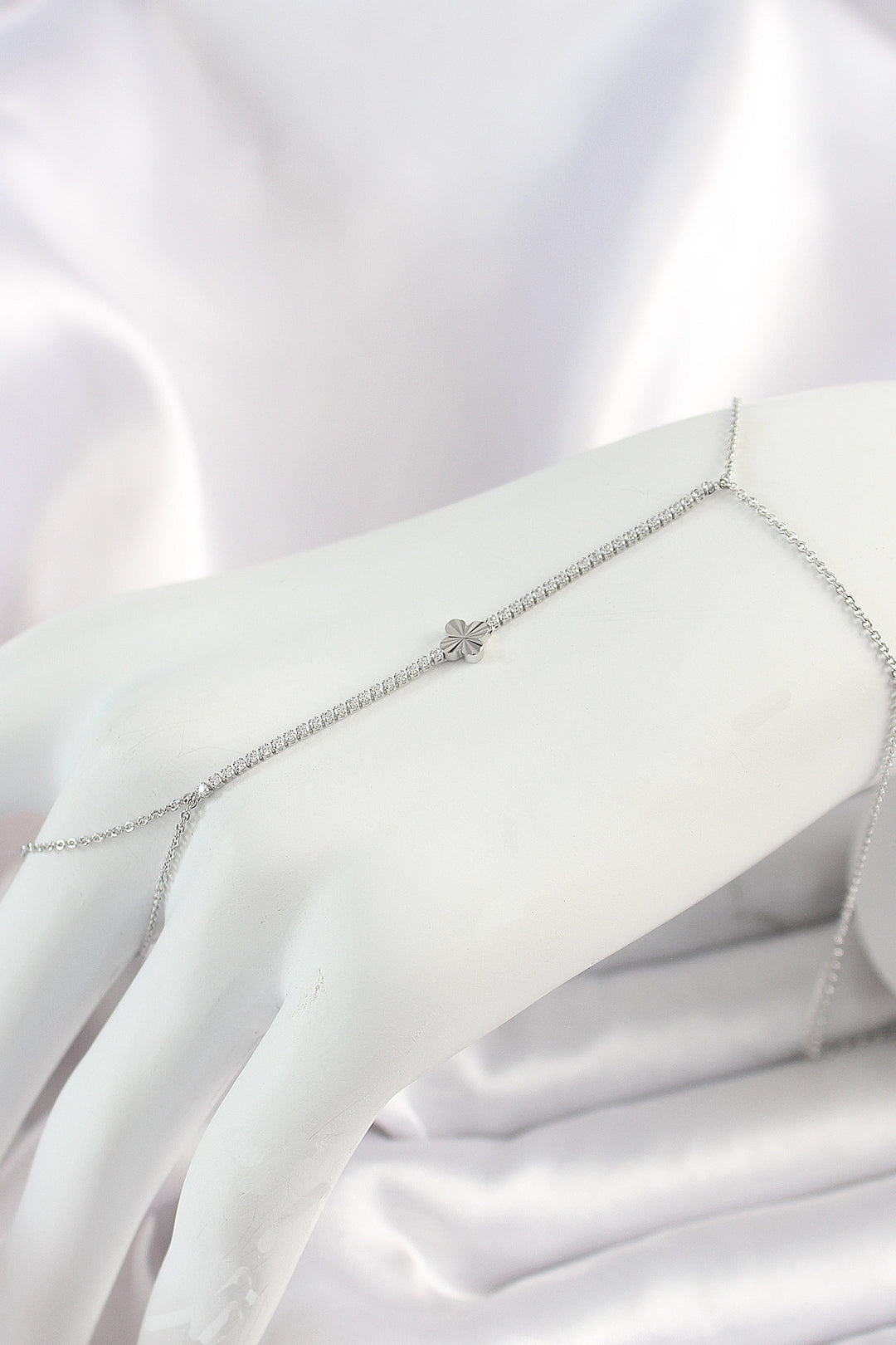 EBJ Rice Silver Color Waterway Clover Model Women Şahmeran with Zircon Stone - Barking