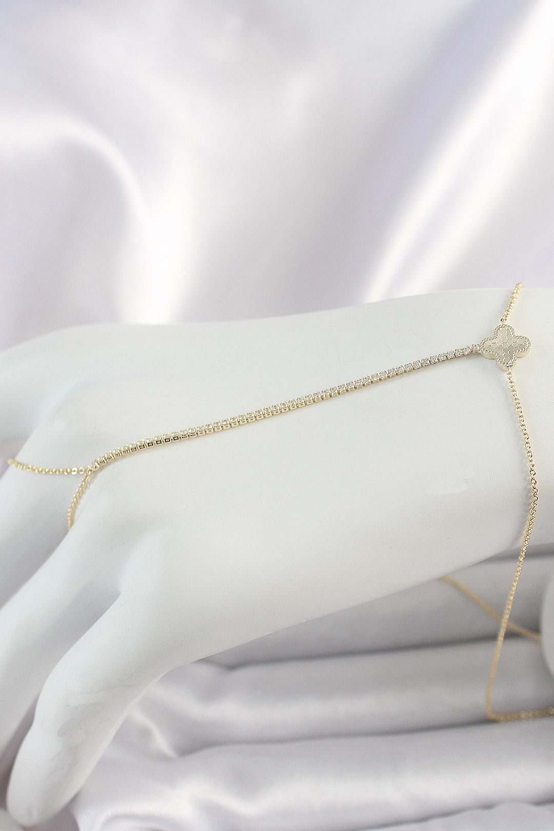 EBJ Rice Gold Color Waterway with Zircon Stone Clover Model Women's Şahmeran - Yuba City