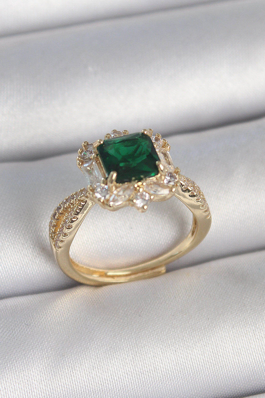 EBJ Rice Gold Color Zircon Stone Green Square Solitaire Model Women's Ring - Mannheim