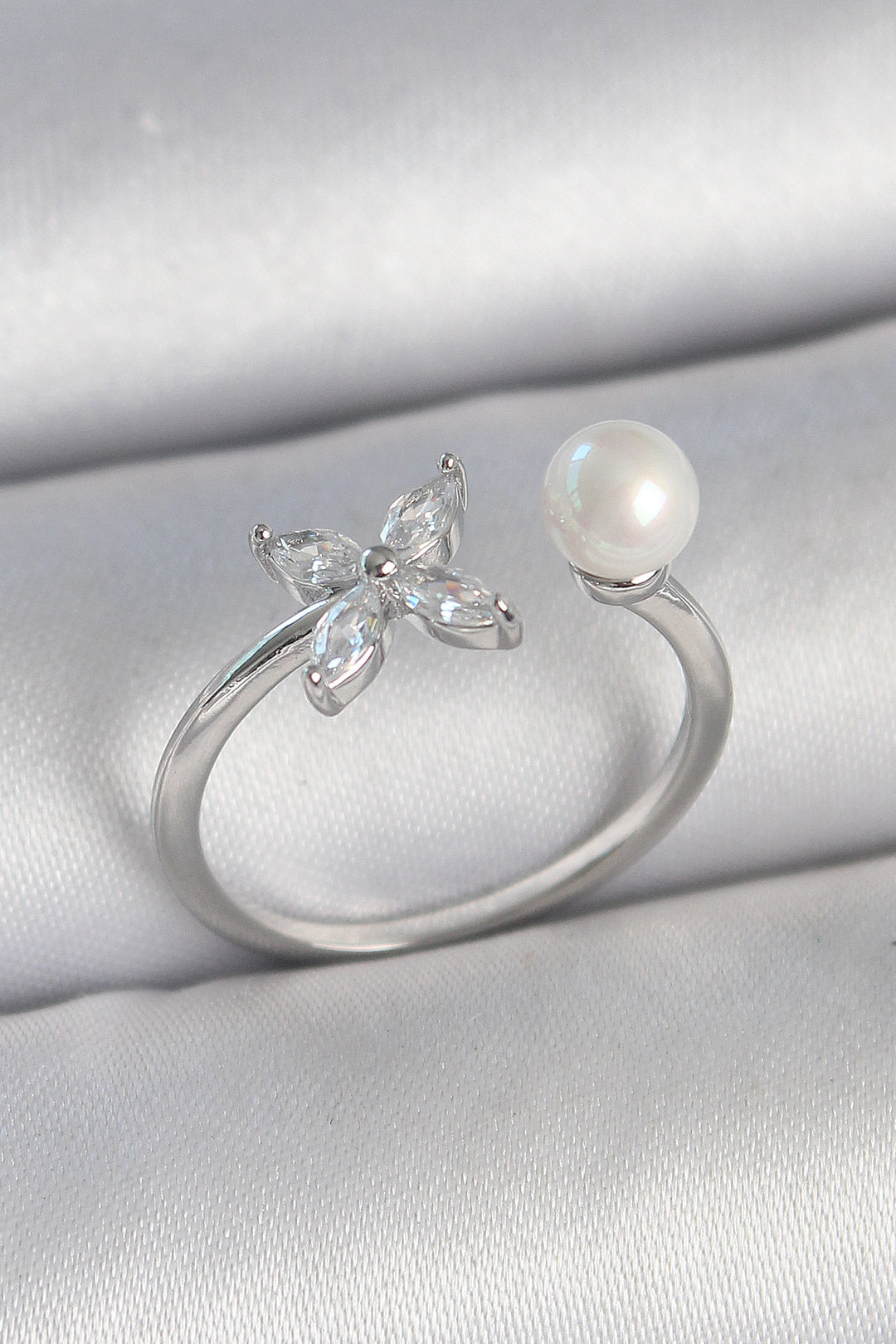 EBJ Rice Silver Color Zircon Stone Flower Model Pearl Detail Adjustable Women's Ring - Cleveland