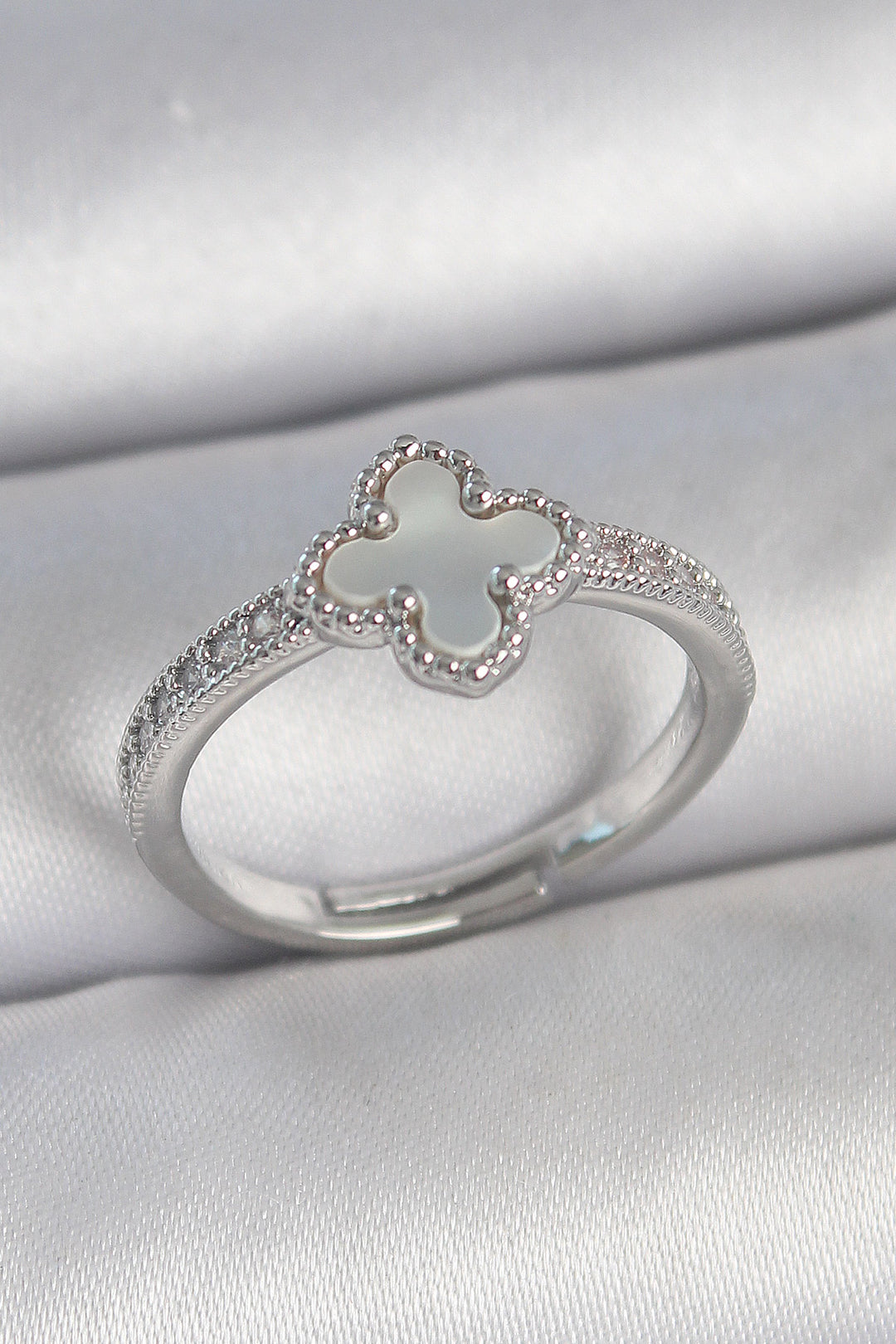 EBJ Adjustable Women's Ring with White Enamel Clover Model with Rice Silver Color Zircon Stone - Raleigh