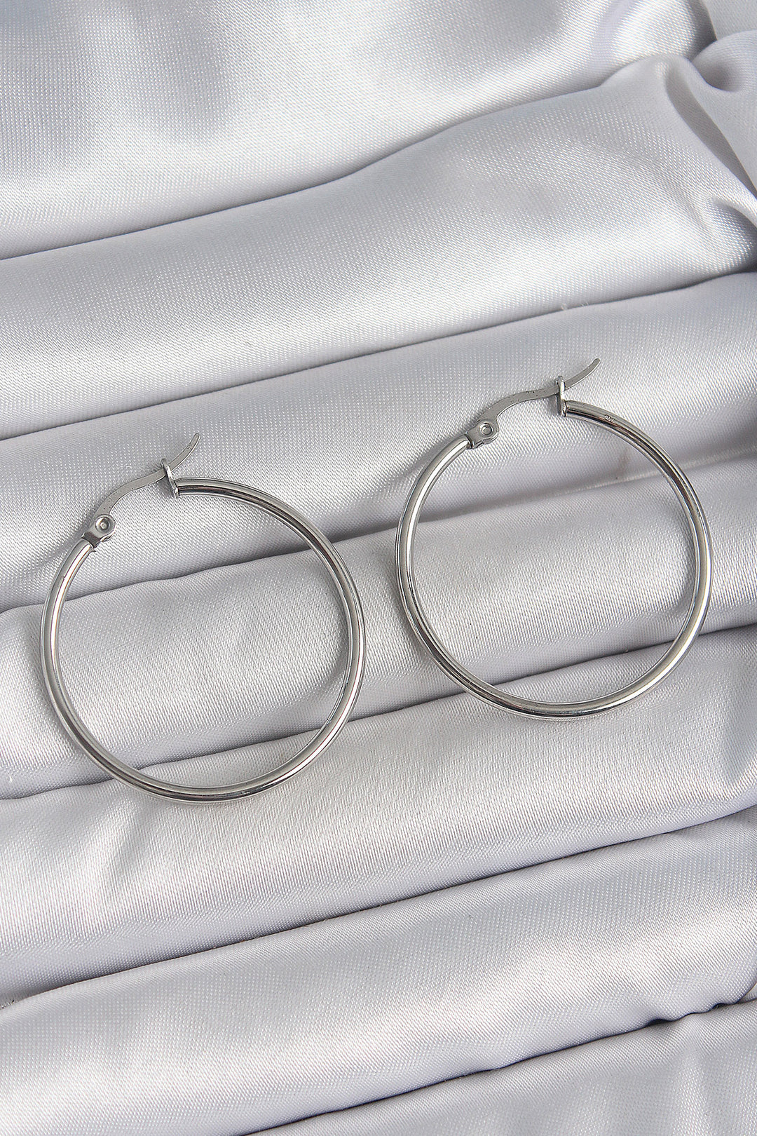 EBJ 316 Stainless Steel Silver Color 33 mm Ring Model Women's Earring - Neath