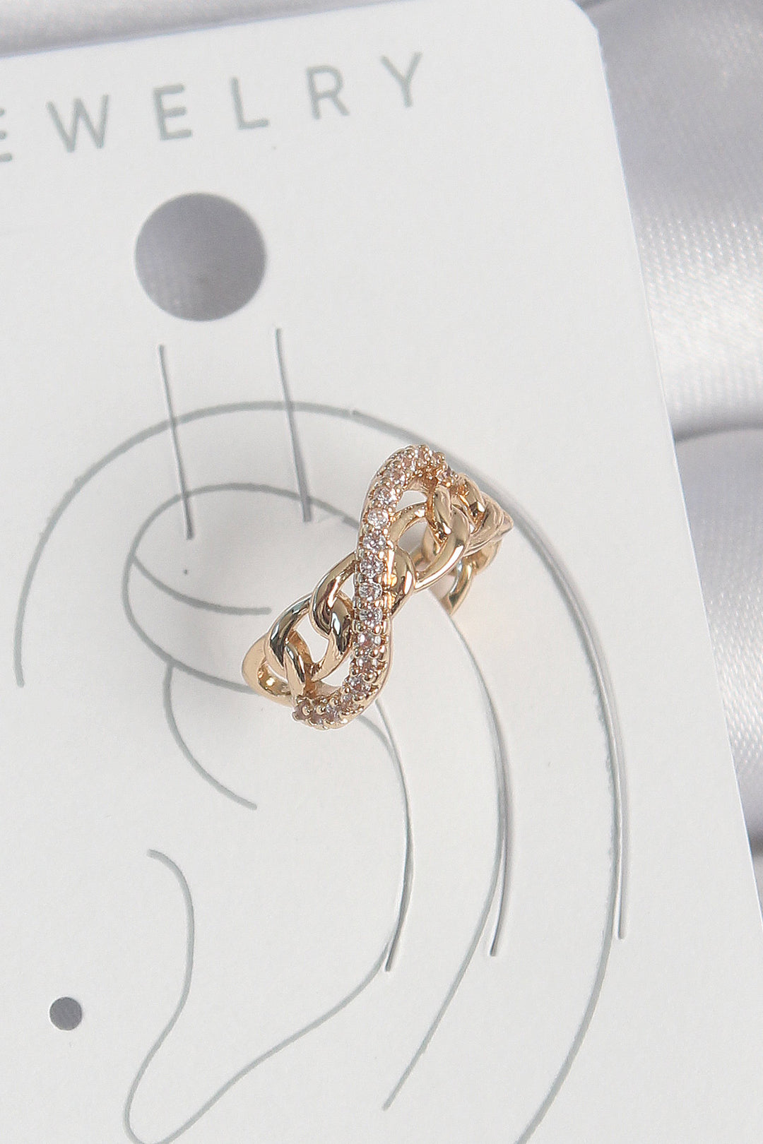 EBJ Rice Gold Color Zircon Stone Infinity Chain Model Women Cartilage Earring - Vila do Conde