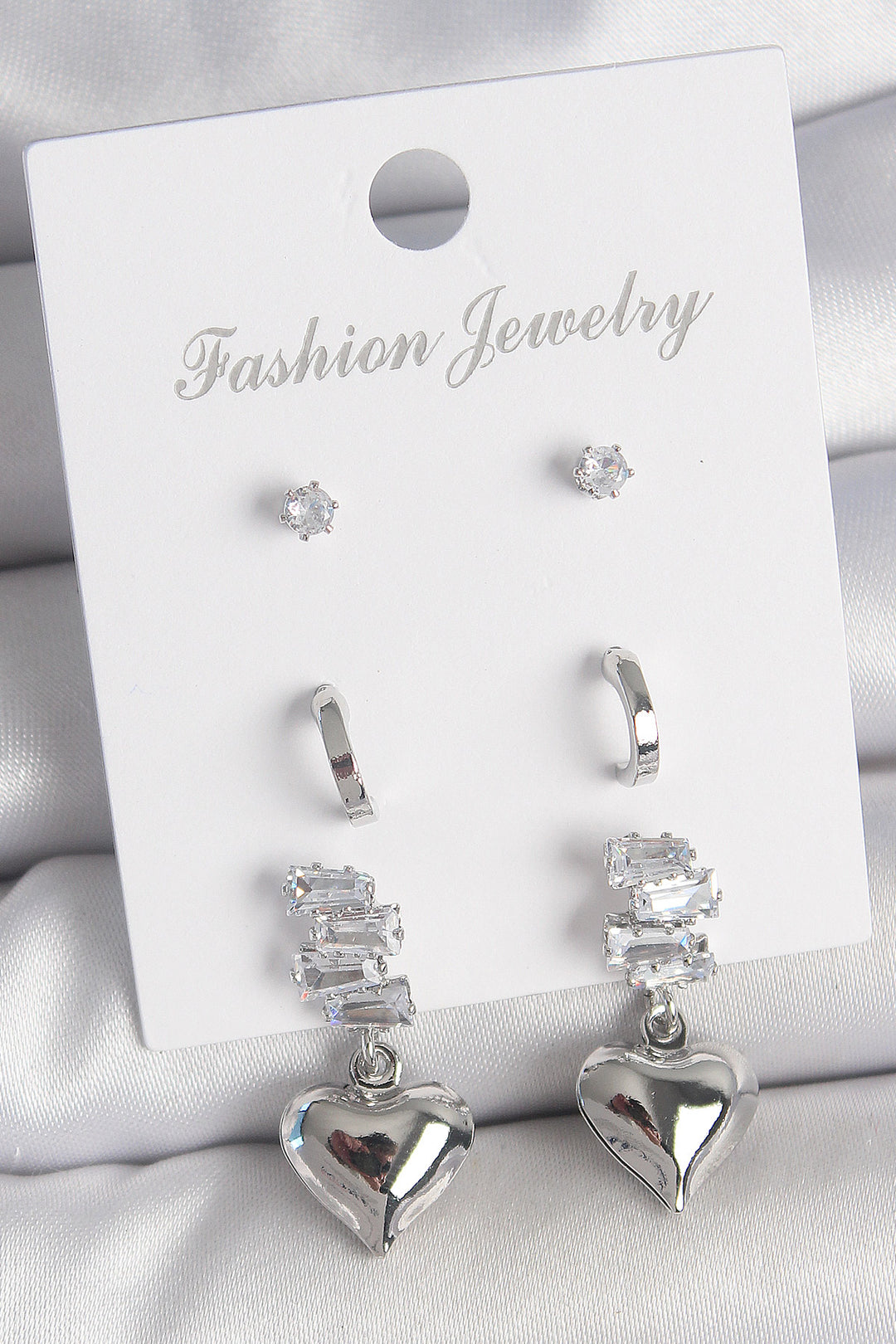 EBJ Rice Silver Color Zircon Stone Dangling Heart Model Half Hoop Detail 3 Piece Women's Earring Set - Chihuahua