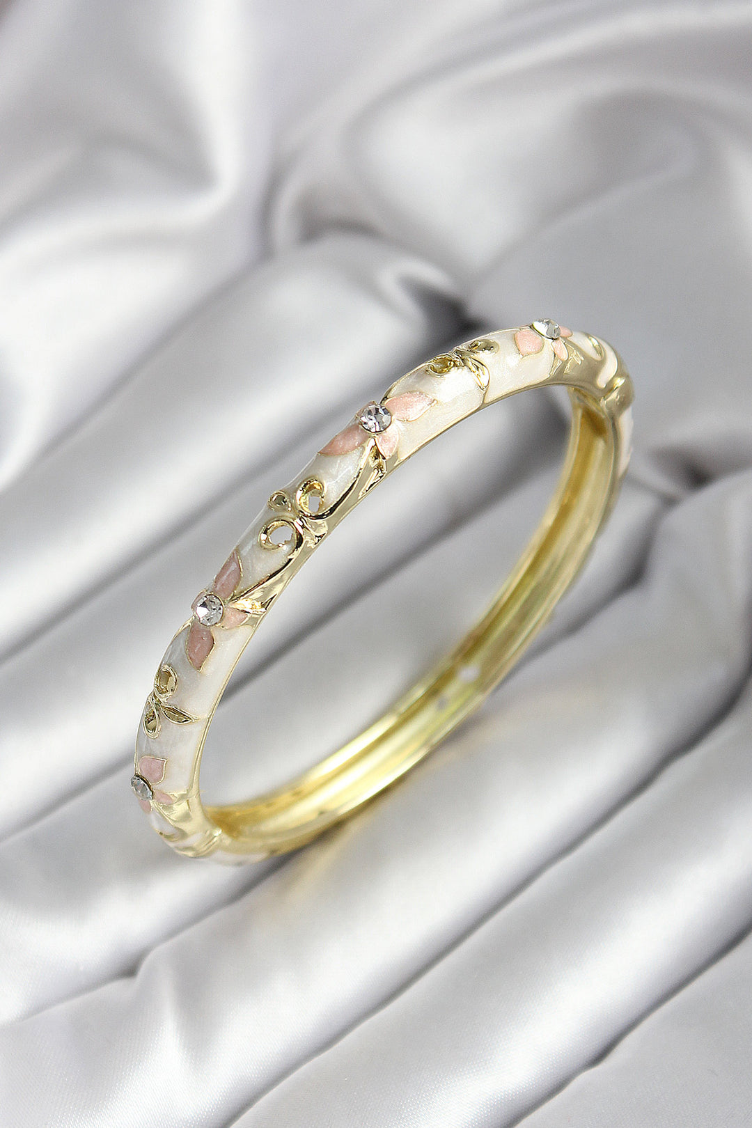 EBJ Mineli Rice Broken White Flower Patterned Zircon Stone Gold Color Women's Cuff - Erith