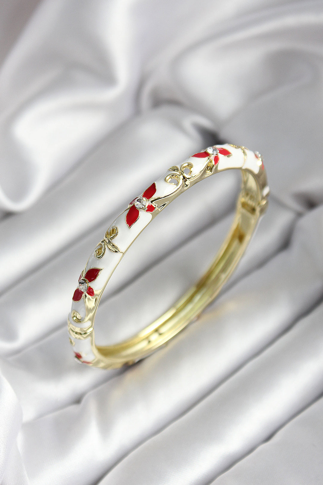 EBJ Mineli Rice White Flower Patterned Gold Color Women's Cuff - Baia Mare