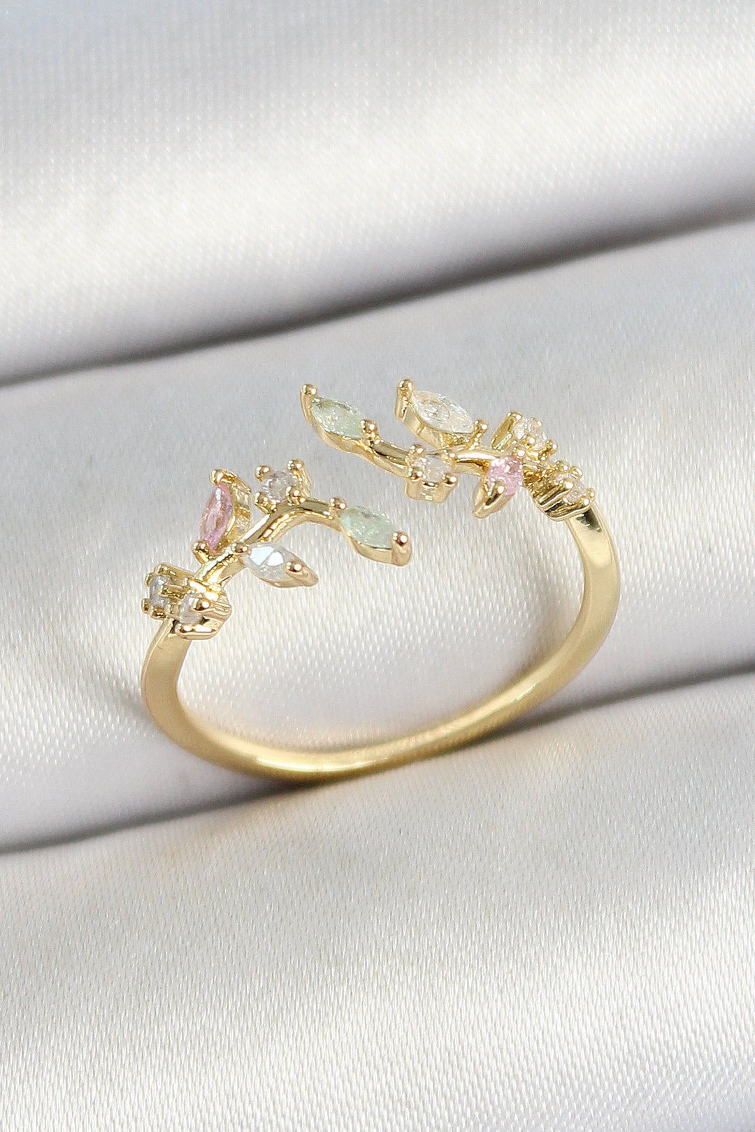 EBJ Rice Leaf Shaped Zircon Stone Gold Color Adjustable Women's Ring - Maddaloni