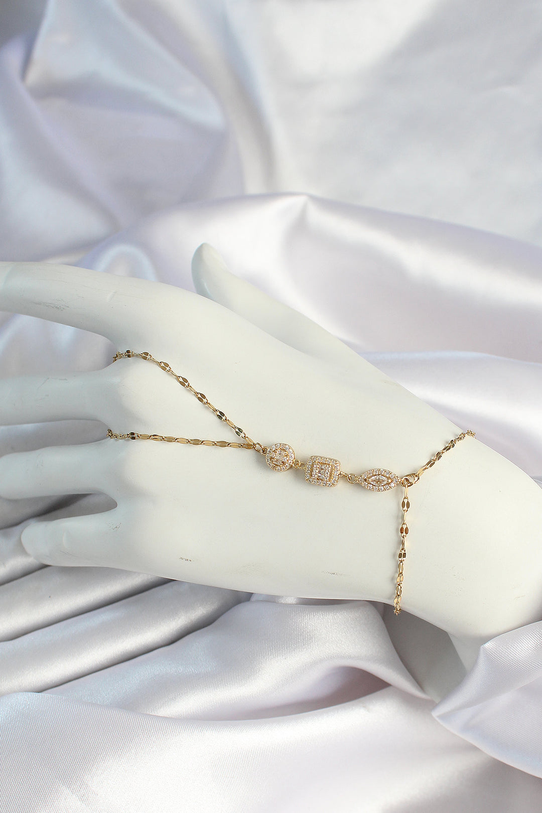 EBJ 316L Steel Gold Color Baguette Şahmeran with Zircon Stone - Reading