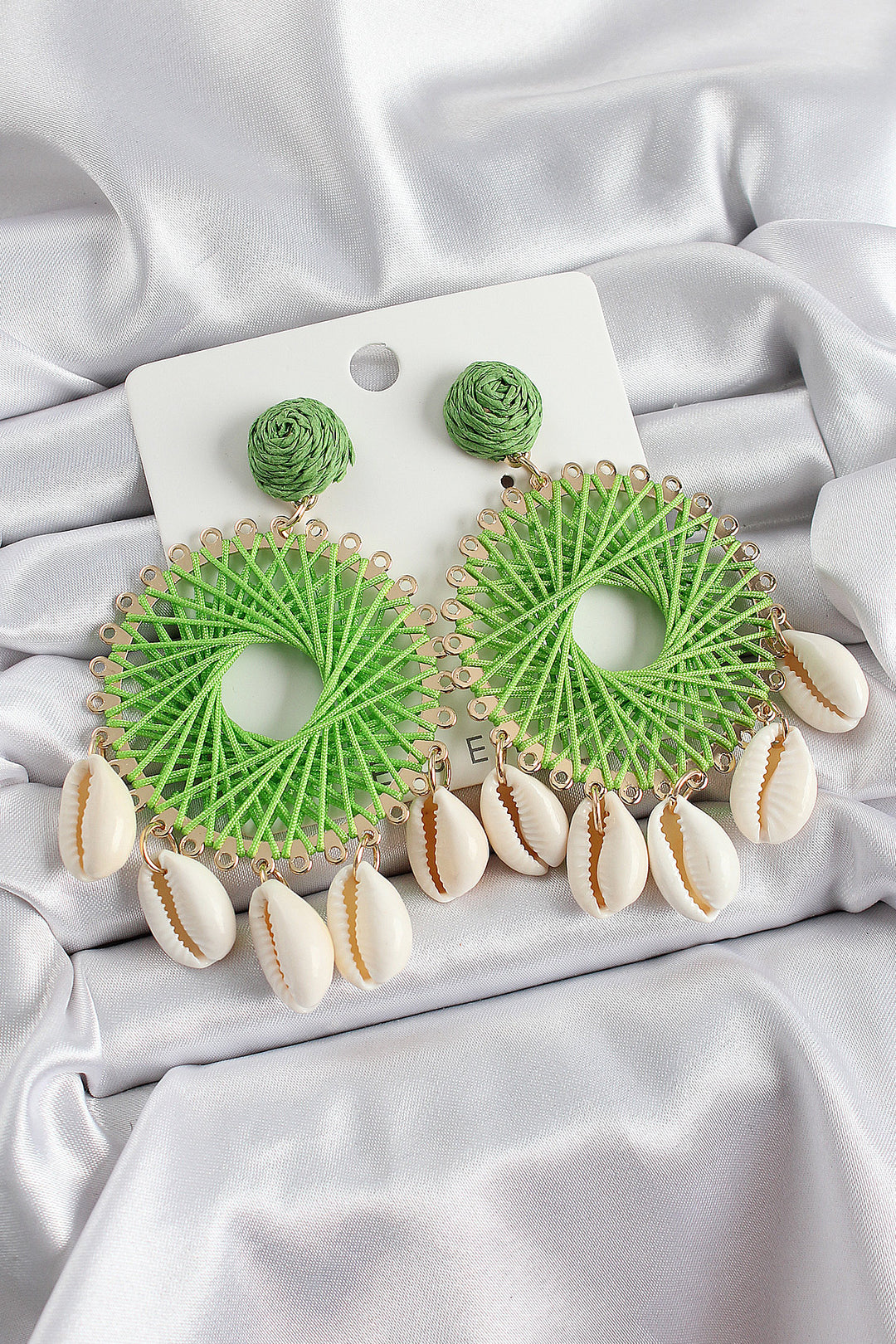EBJ Green Straw Weave Spiral Model Dangling Seashell Detailed Gold Color Women's Earrings - Alès