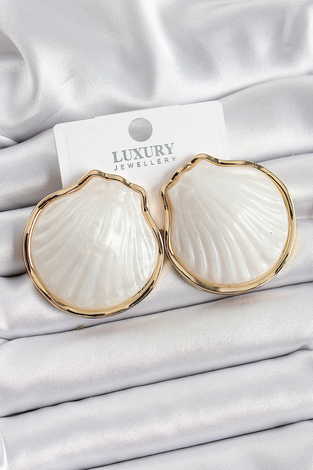 EBJ Rice Pearl Seashell Figured Gold Color Women's Earrings - Viladecáns