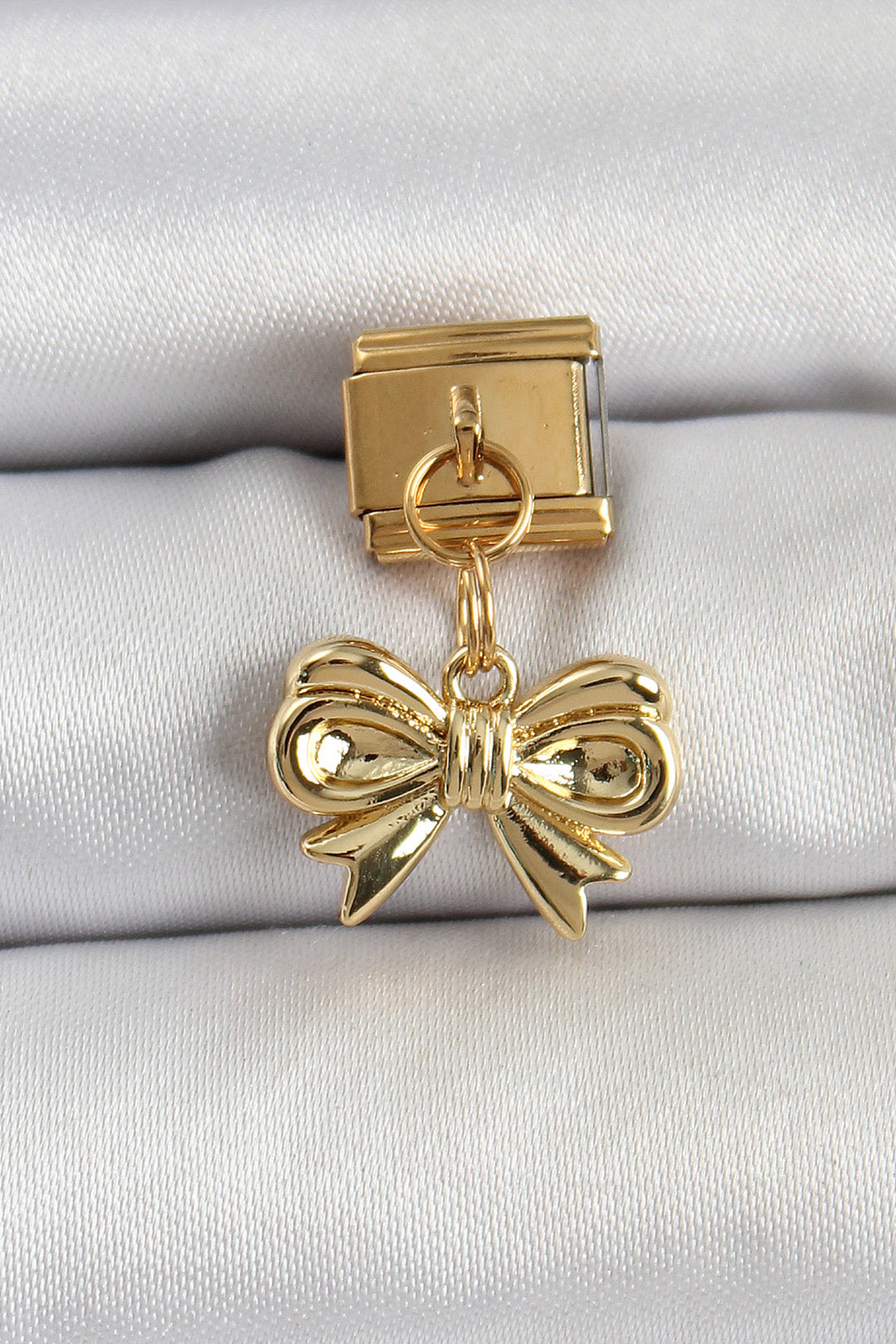 EBJ 316L Steel Dangling Bow Model Gold Color Nomination Charm - Tenosique