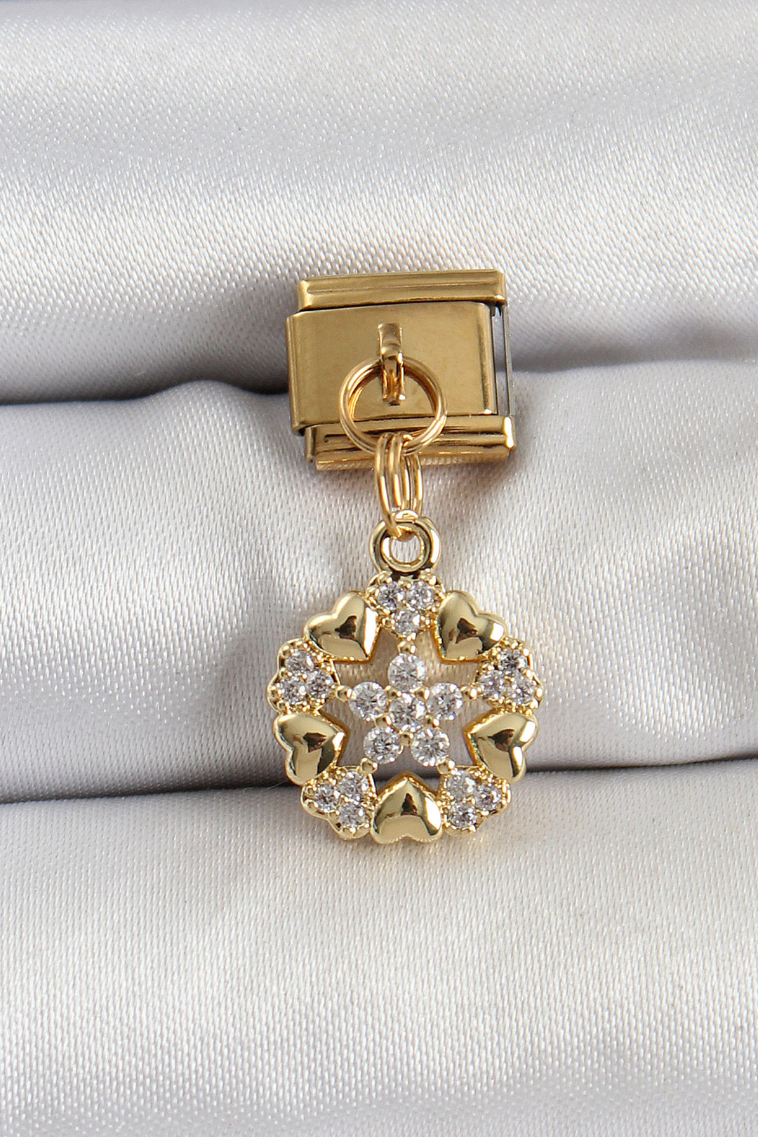 EBJ 316L Stainless Steel Dangling Heart Detail Star Model Gold Color Nomination Charm with Zircon Stone - Campeche