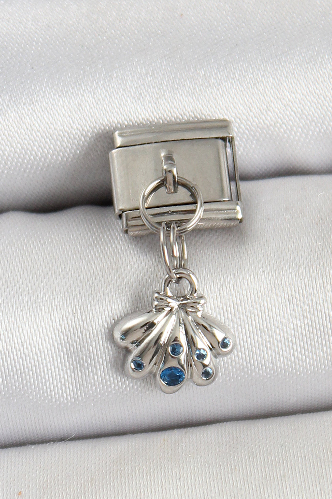 EBJ 316L Stainless Steel Dangling Bow Bouquet Model Silver Color Nomination Charm - Chervonohrad