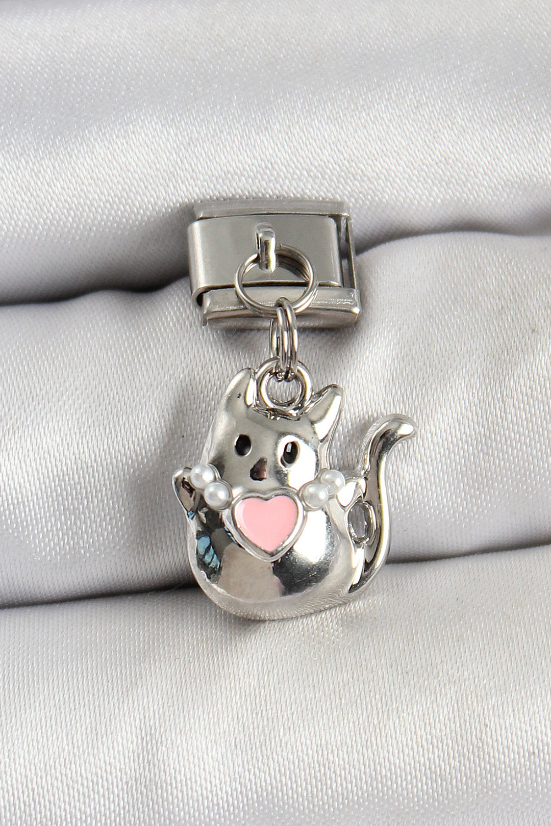 EBJ 316L Stainless Steel Dangling Heart Detailed Cat Model Silver Color Nomination Charm - Lakeland