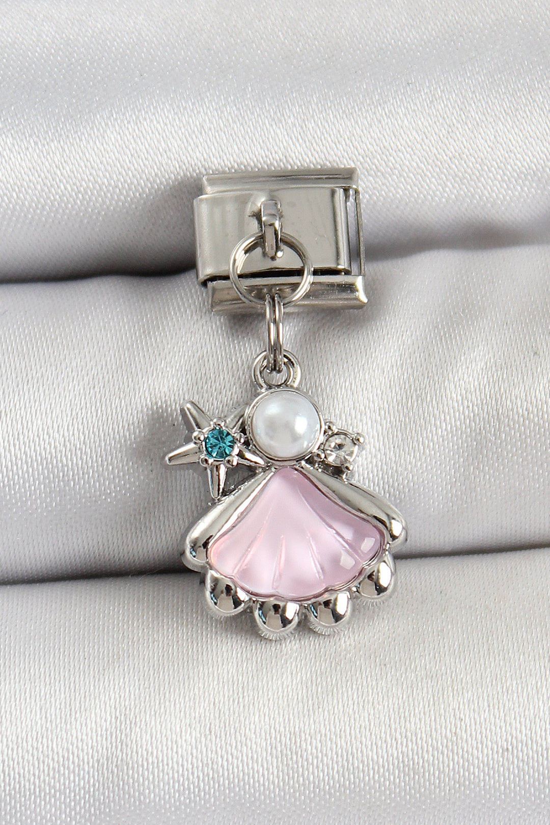 EBJ 316L Stainless Steel Dangling Pearl Detailed Zircon Stone Oyster Model Silver Color Nomination Charm - Galapagar