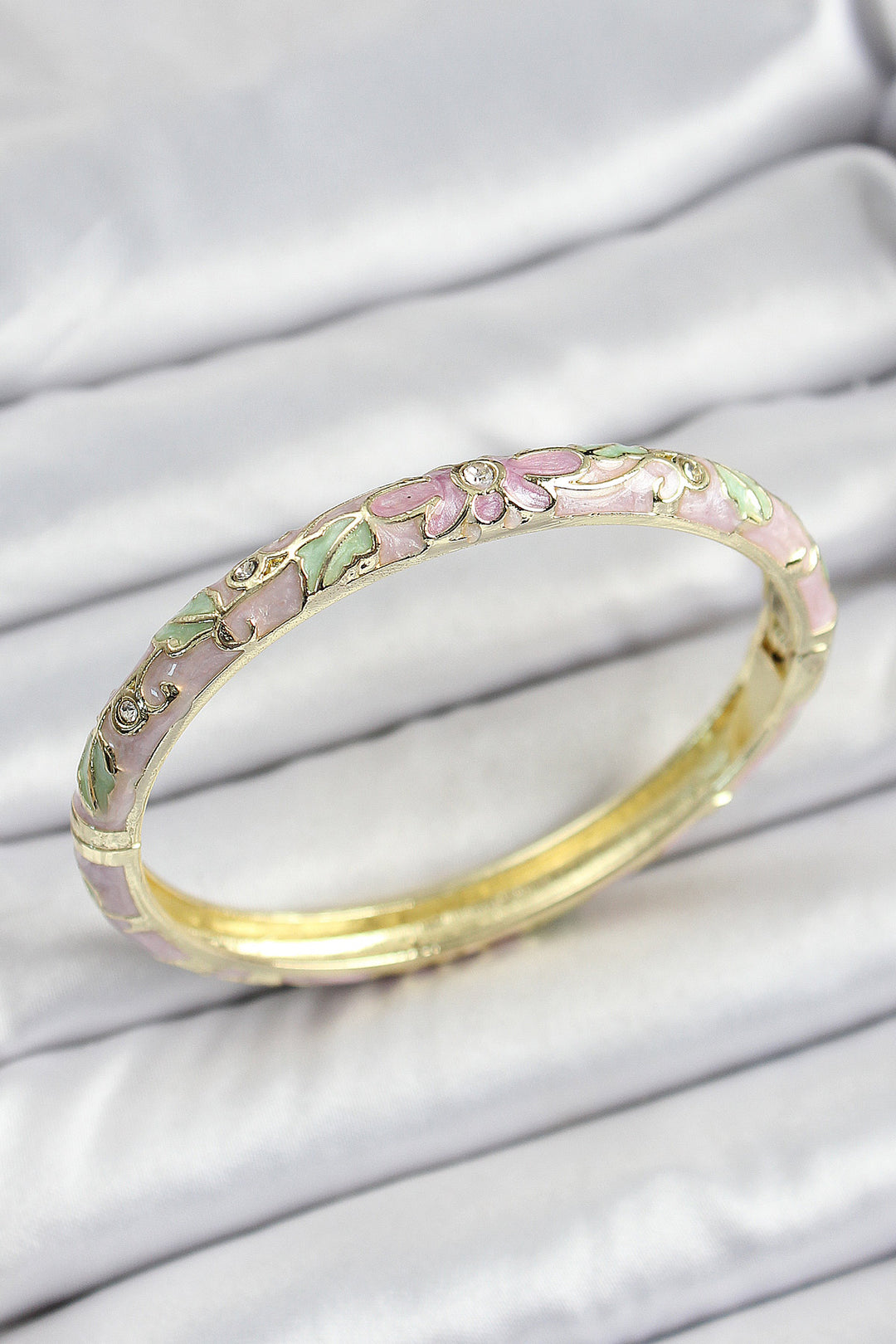 EBJ Mineli Rice Flower Motif Pink Color Women's Cuff - Stockton