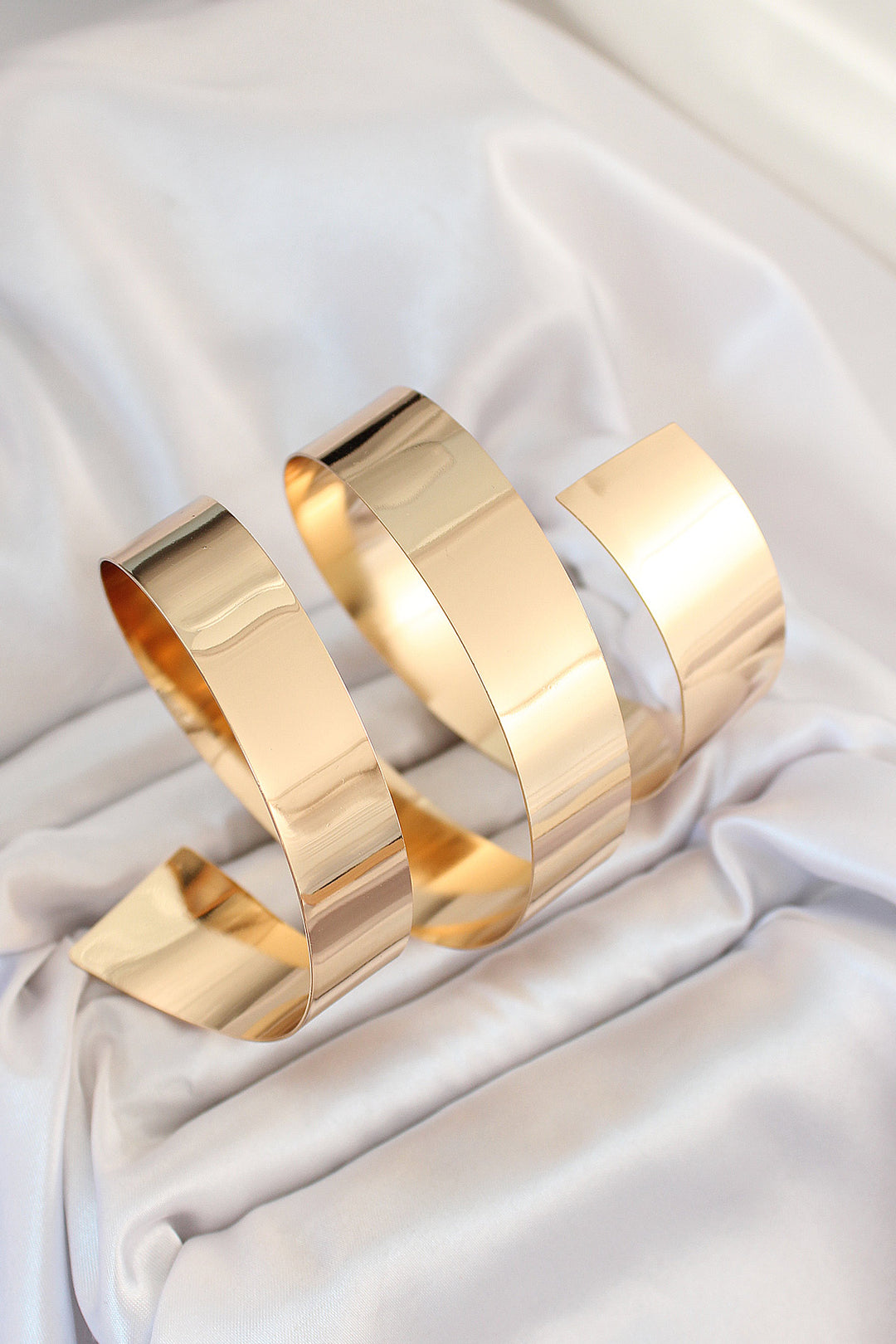 EBJ Rice Spiral Gold Color Women's Arm Bracelet - Hutchinson