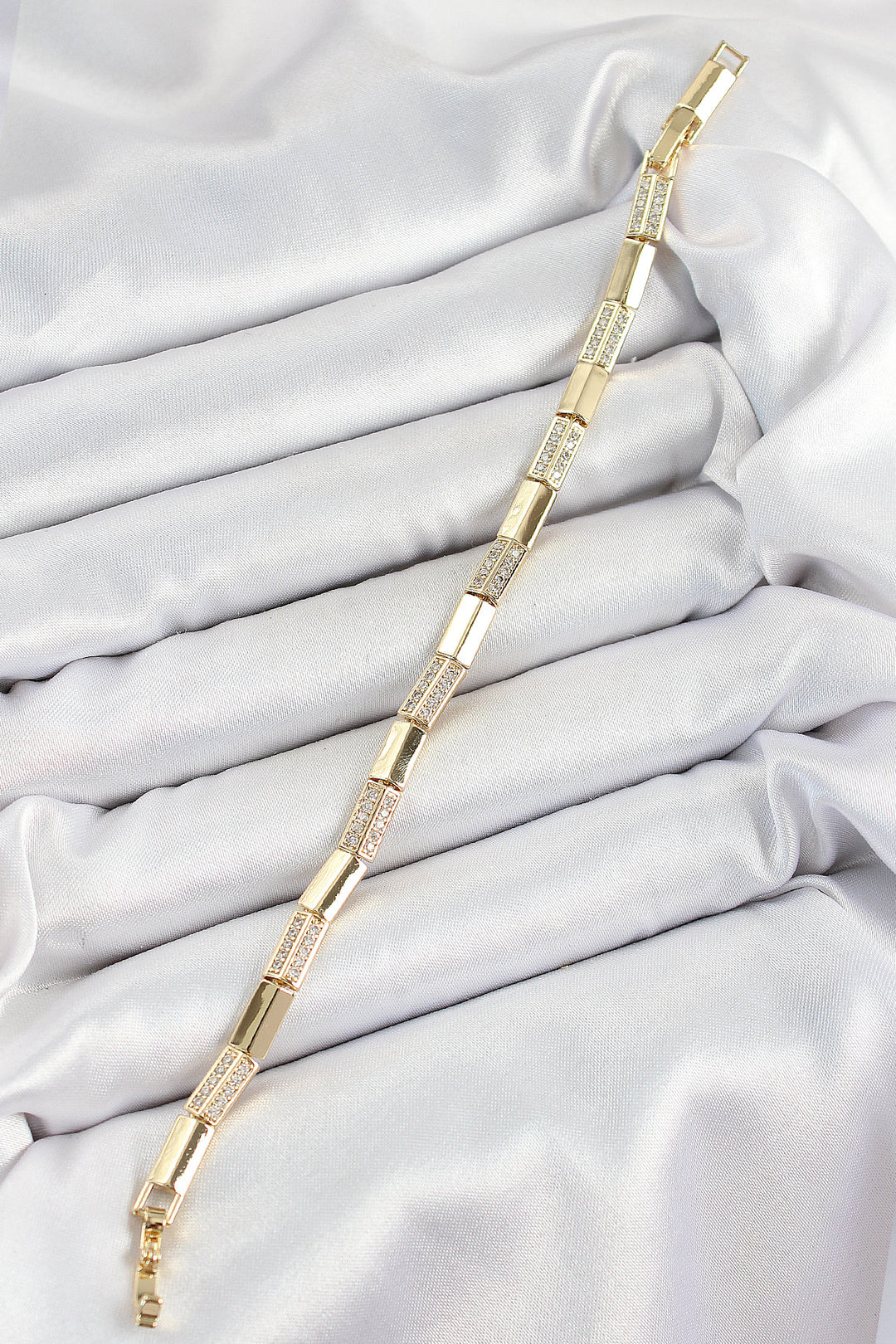 EBJ Rice Rectangle Model with Zircon Stone Gold Color VIP Series Women's Bracelet - Fafe